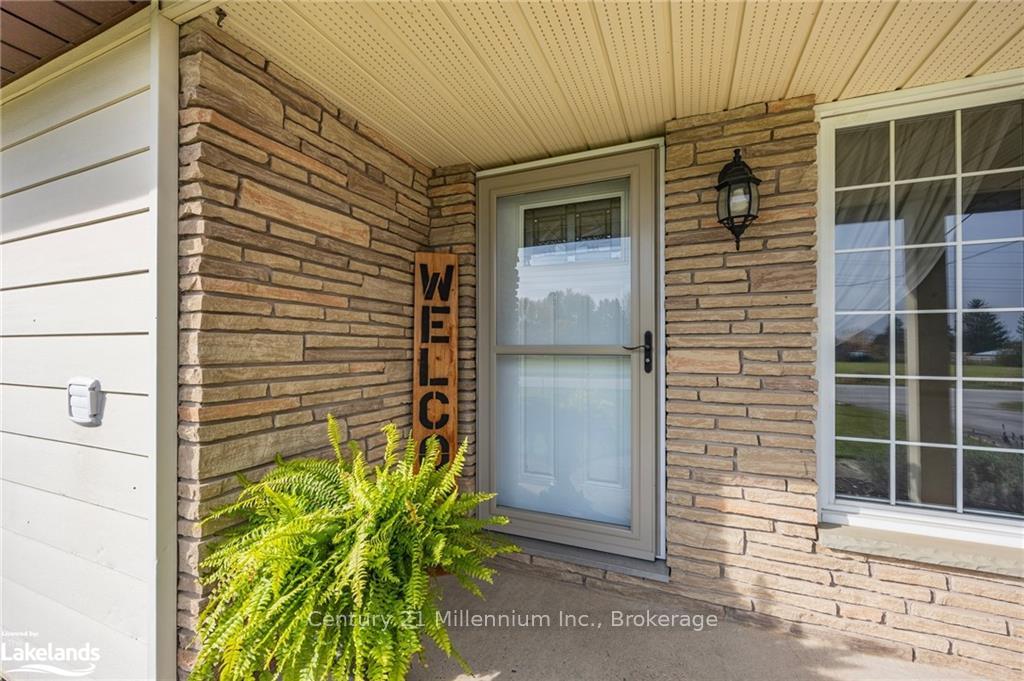 Photo 6 of 230 Christopher Street, Clearview, Stayner — HOMEH