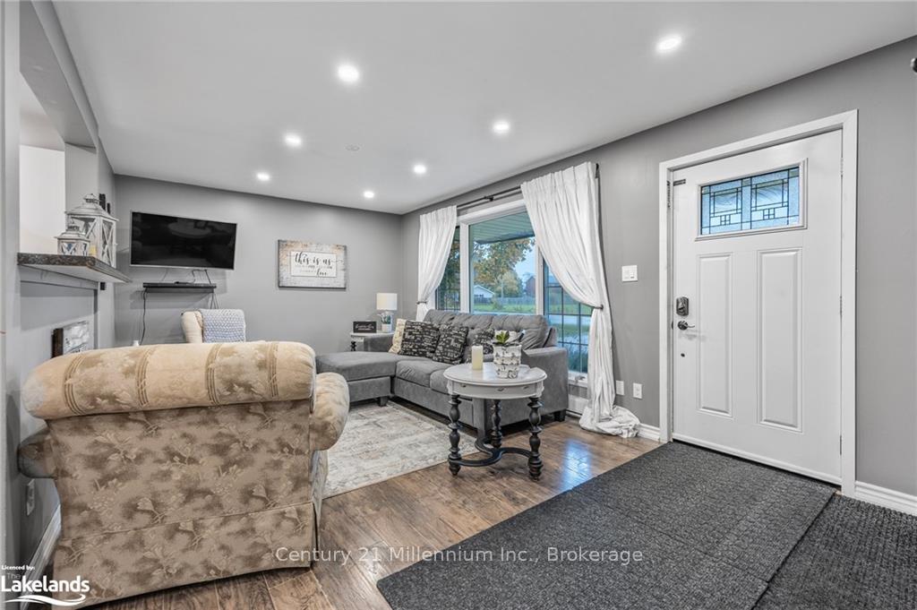 Photo 8 of 230 Christopher Street, Clearview, Stayner — HOMEH