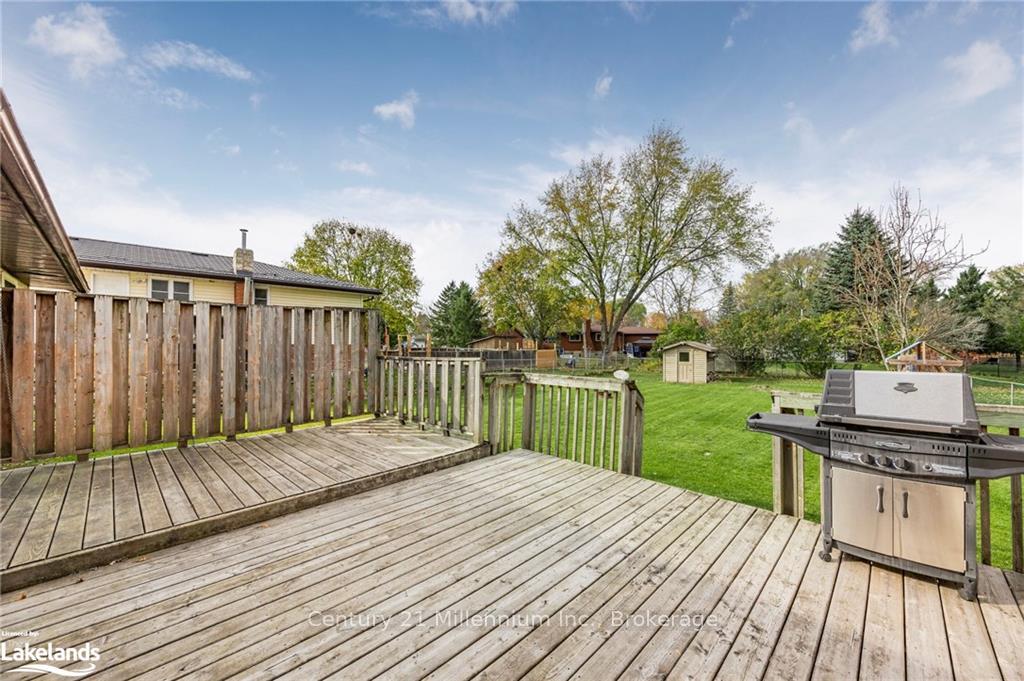 Photo 27 of 230 Christopher Street, Clearview, Stayner — HOMEH