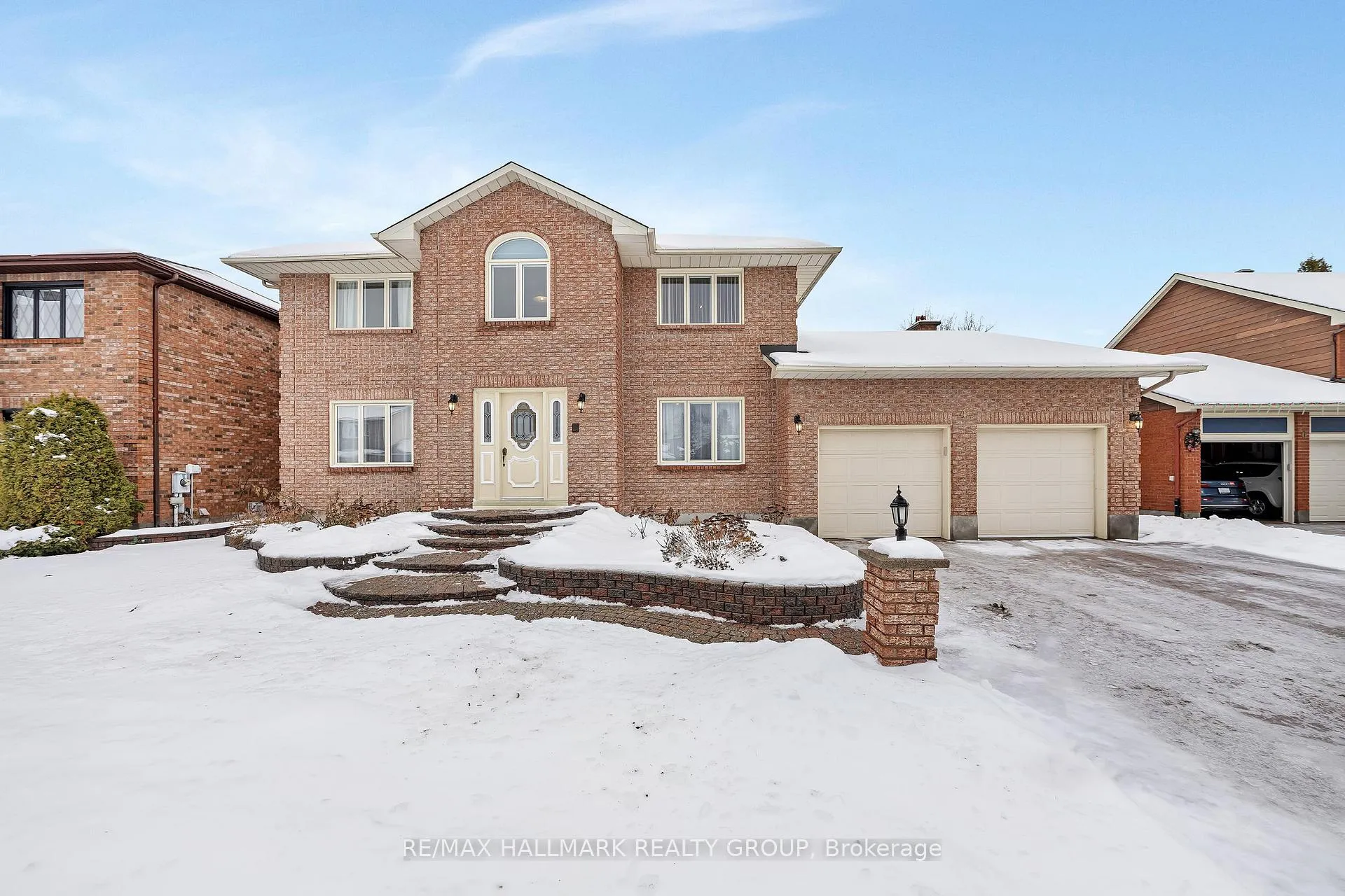 Front of 4 Elderwood Trail
