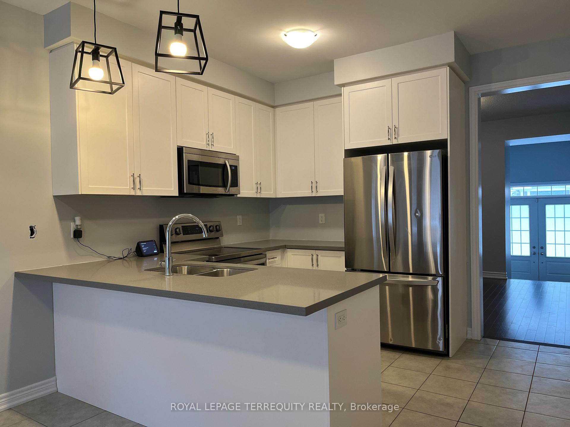 Photo 6 of 46 Pietrowski Drive, Georgina, Keswick North — HOMEH
