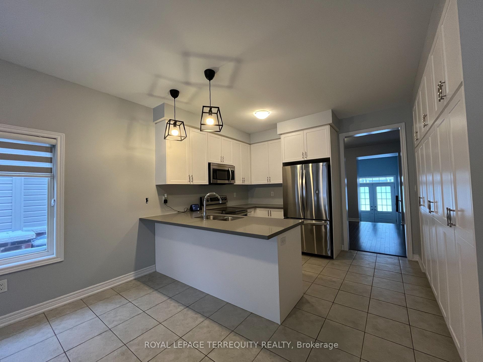 Photo 7 of 46 Pietrowski Drive, Georgina, Keswick North — HOMEH