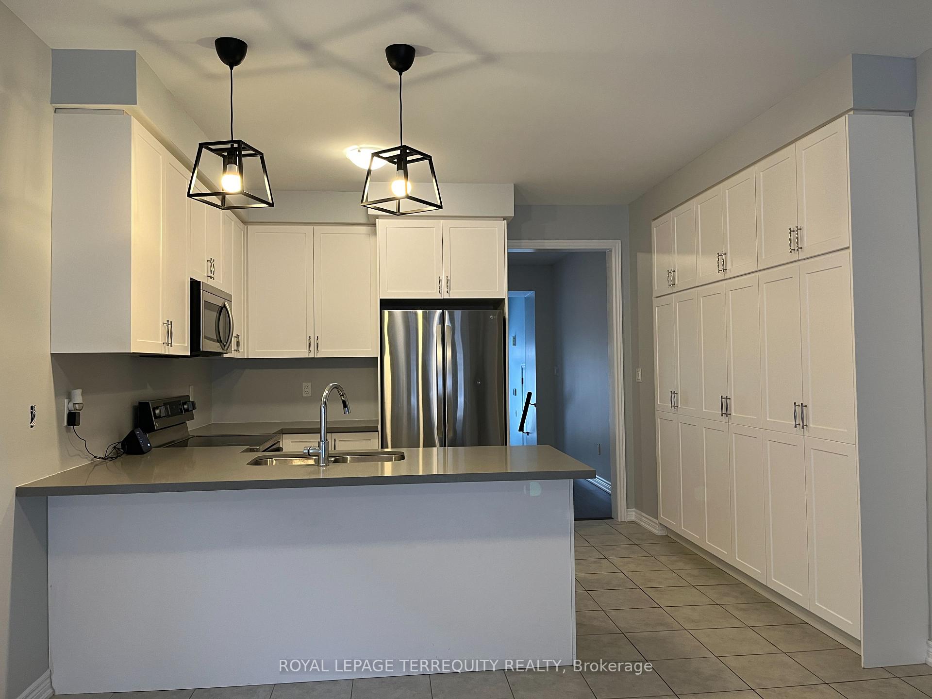 Photo 9 of 46 Pietrowski Drive, Georgina, Keswick North — HOMEH