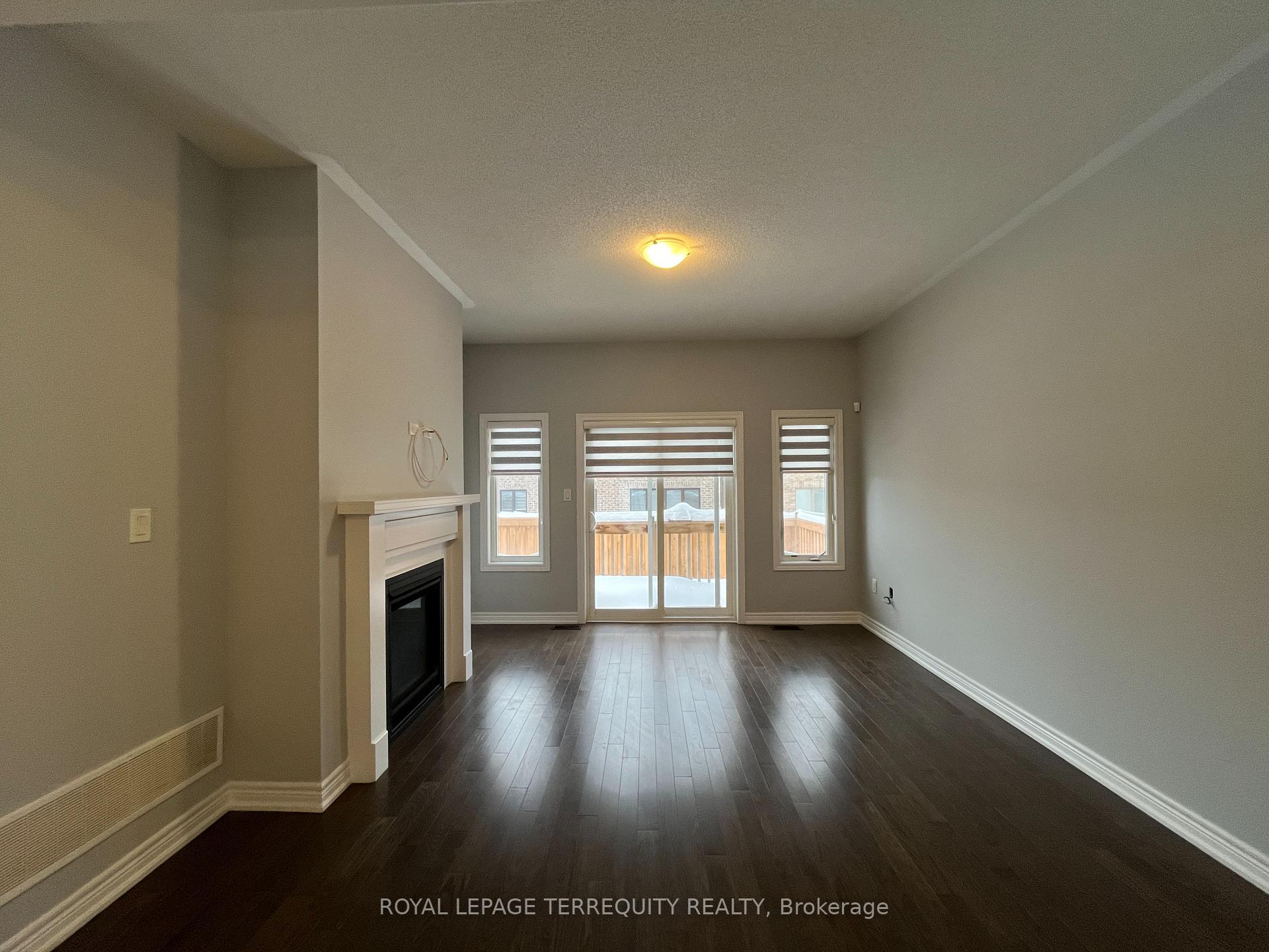 Photo 14 of 46 Pietrowski Drive, Georgina, Keswick North — HOMEH