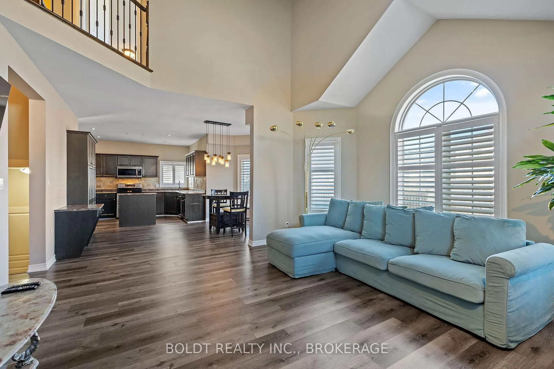 Photo 5 of 8114 Windsong Drive, Niagara Falls, Ascot — HOMEH
