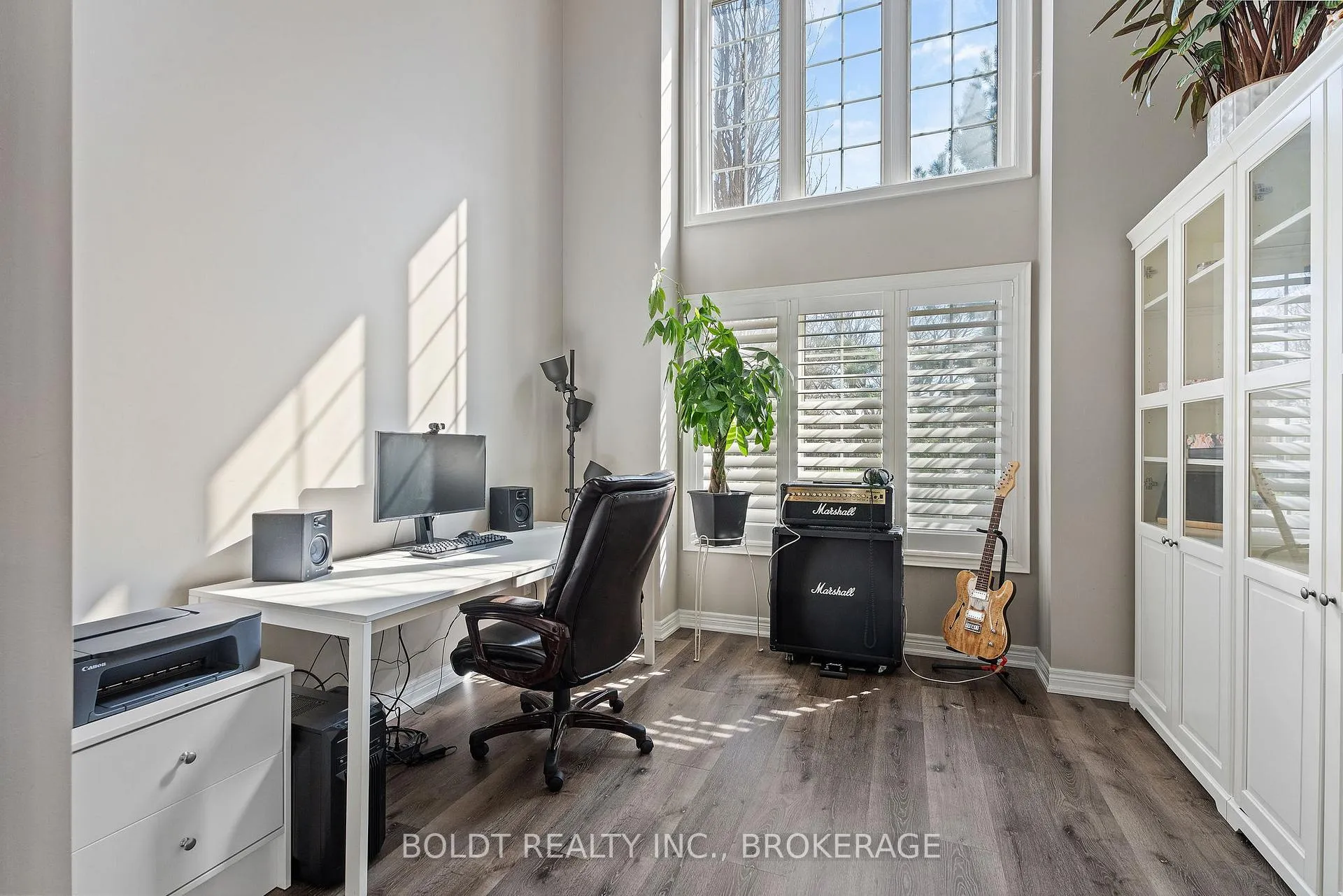 Photo 11 of 8114 Windsong Drive, Niagara Falls, Ascot — HOMEH