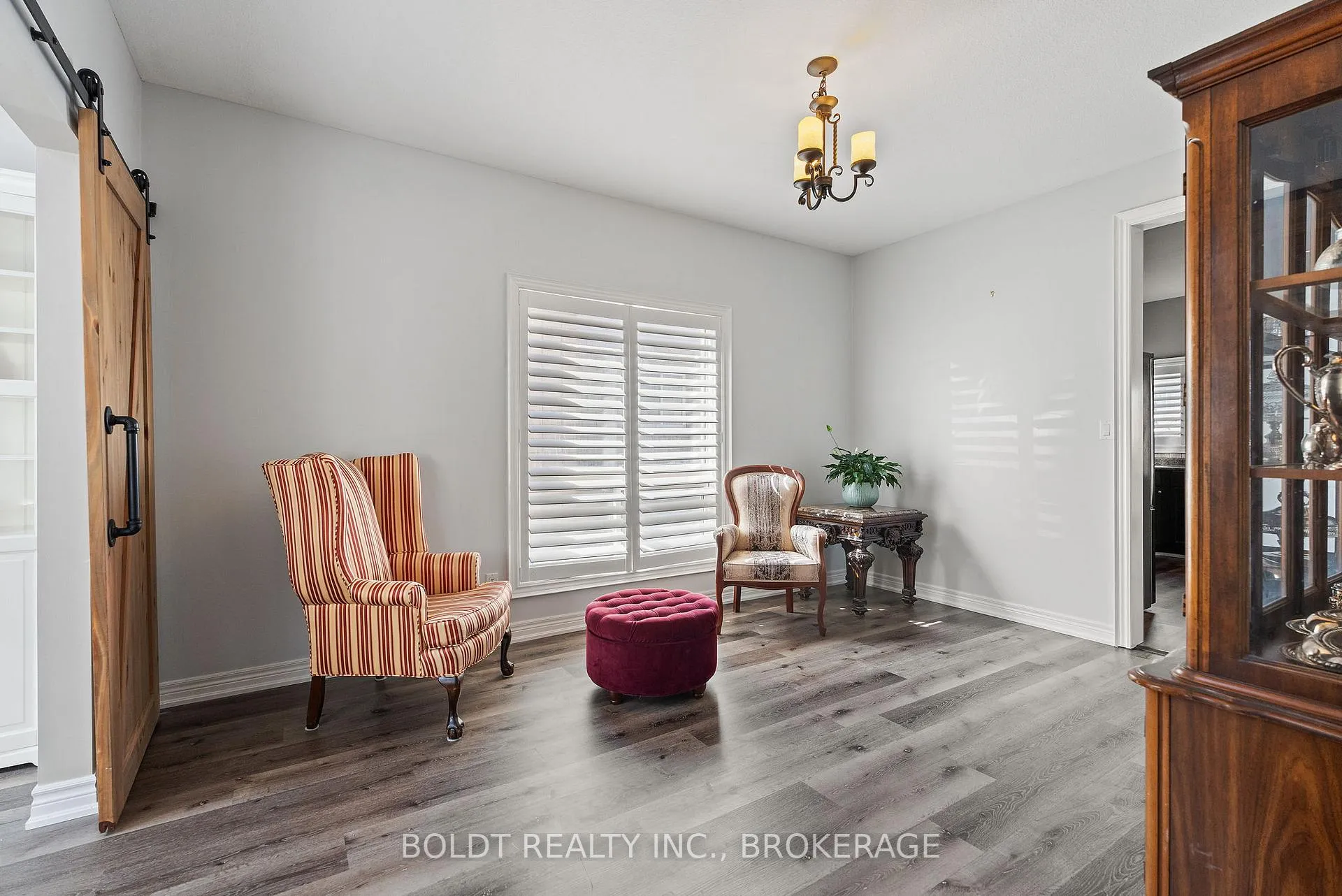 Photo 14 of 8114 Windsong Drive, Niagara Falls, Ascot — HOMEH