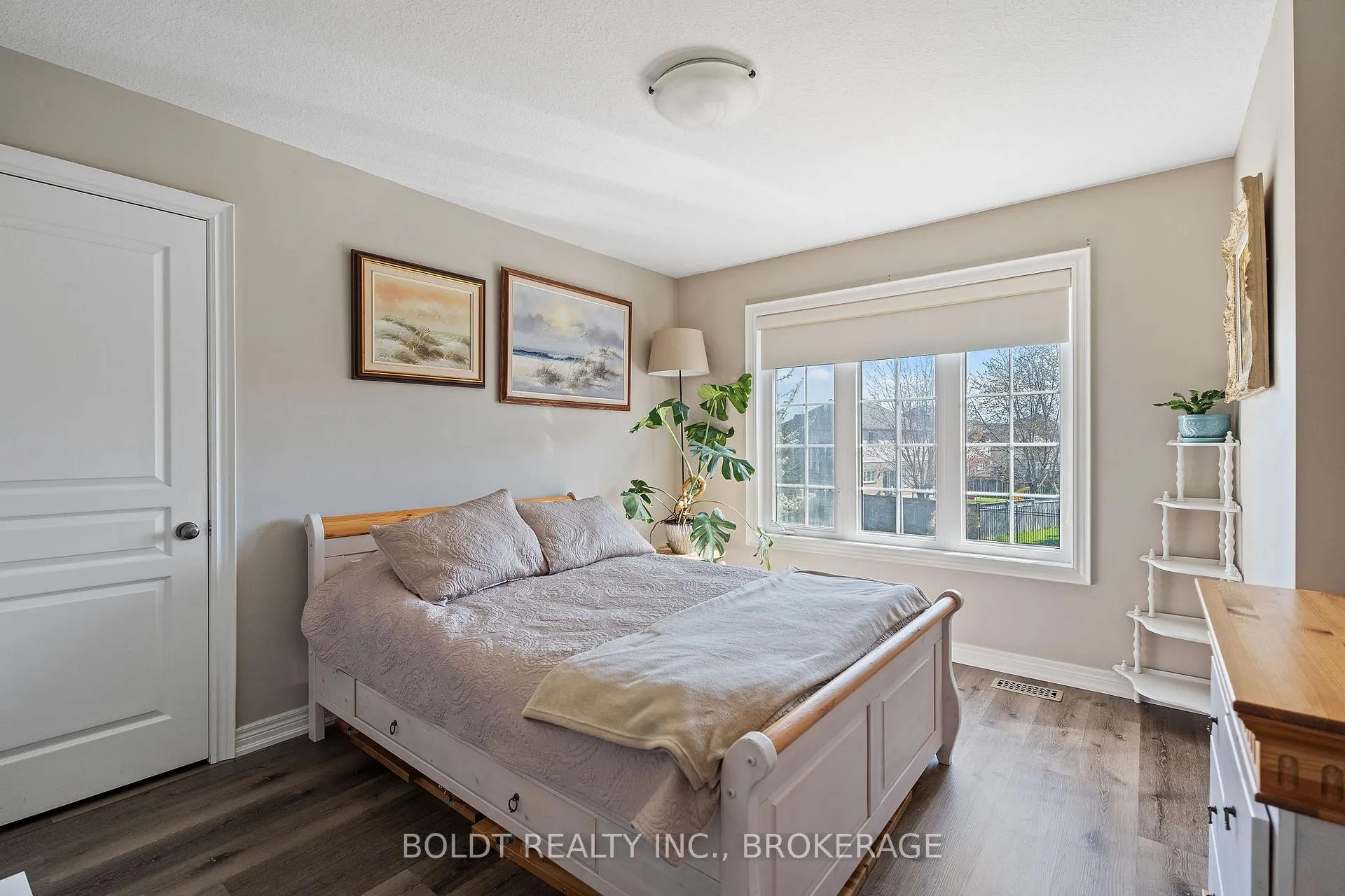 Photo 23 of 8114 Windsong Drive, Niagara Falls, Ascot — HOMEH