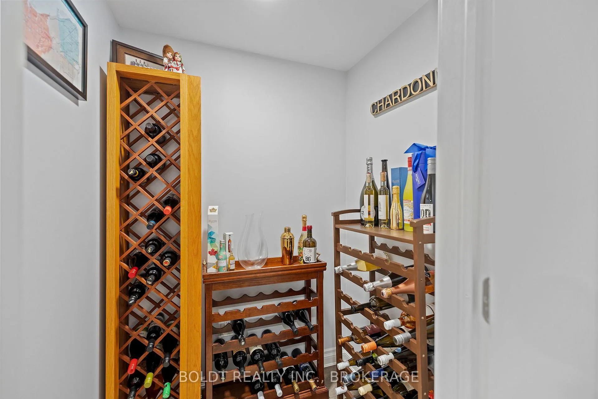 Photo 31 of 8114 Windsong Drive, Niagara Falls, Ascot — HOMEH