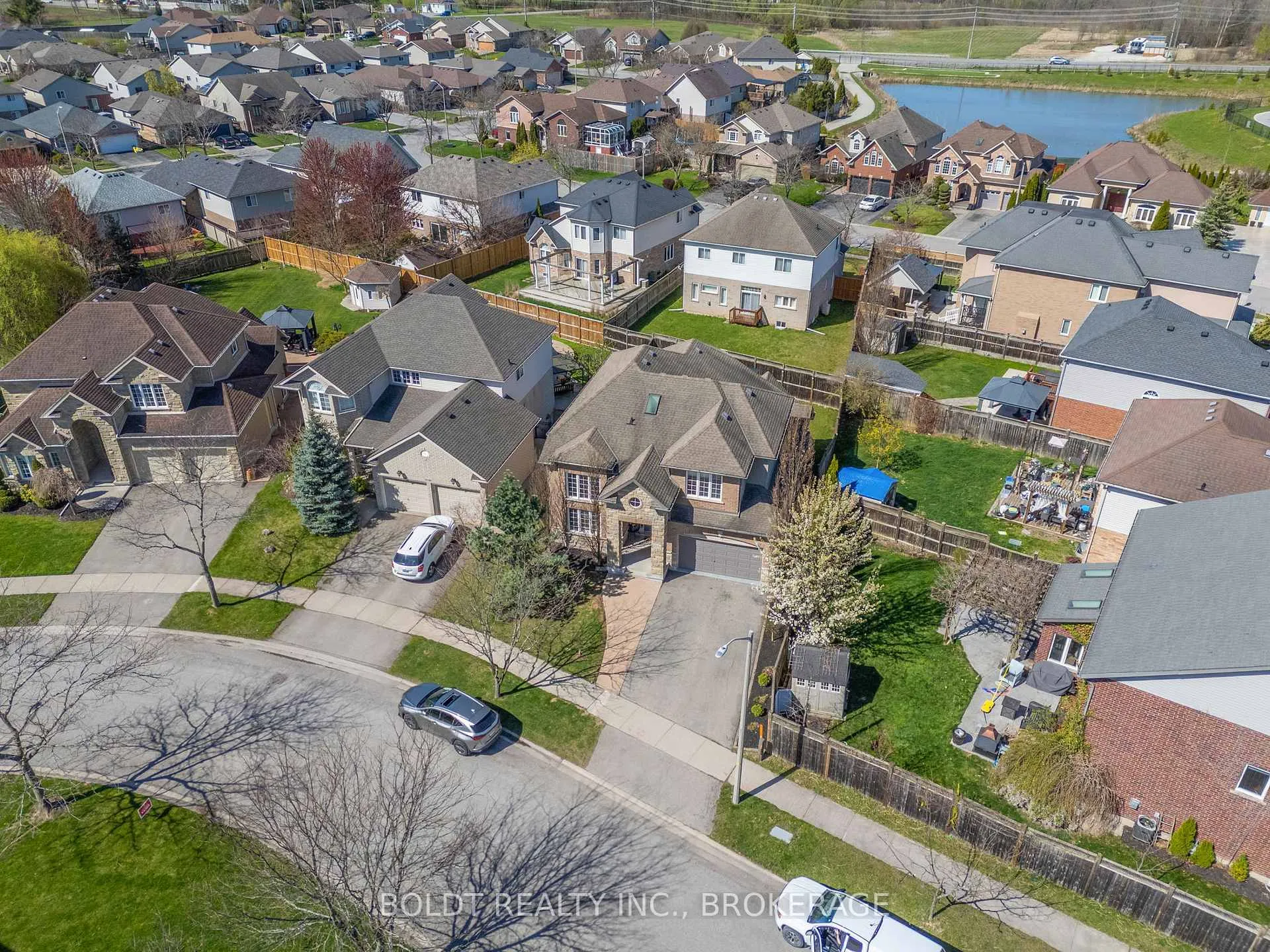 Photo 37 of 8114 Windsong Drive, Niagara Falls, Ascot — HOMEH