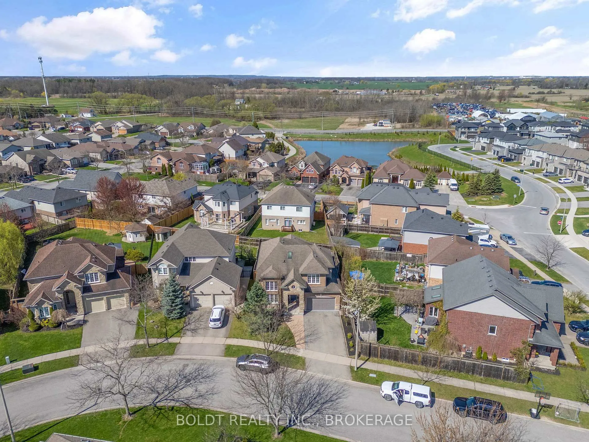 Photo 38 of 8114 Windsong Drive, Niagara Falls, Ascot — HOMEH