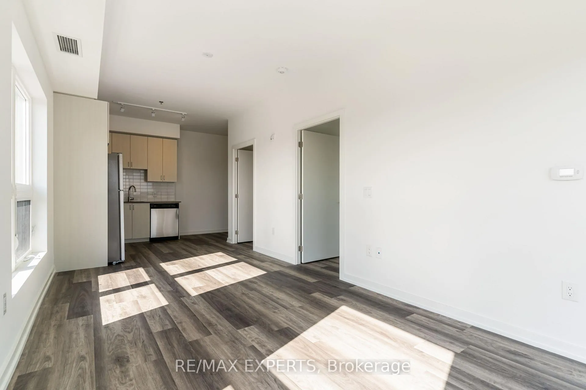 Photo 12 of Unit 420, 430 Essa Road, Barrie, Holly — HOMEH