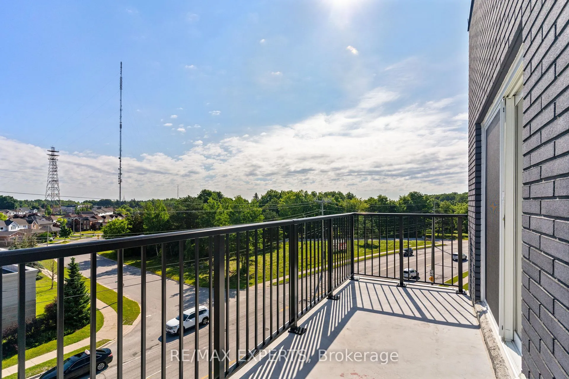 Photo 17 of Unit 420, 430 Essa Road, Barrie, Holly — HOMEH