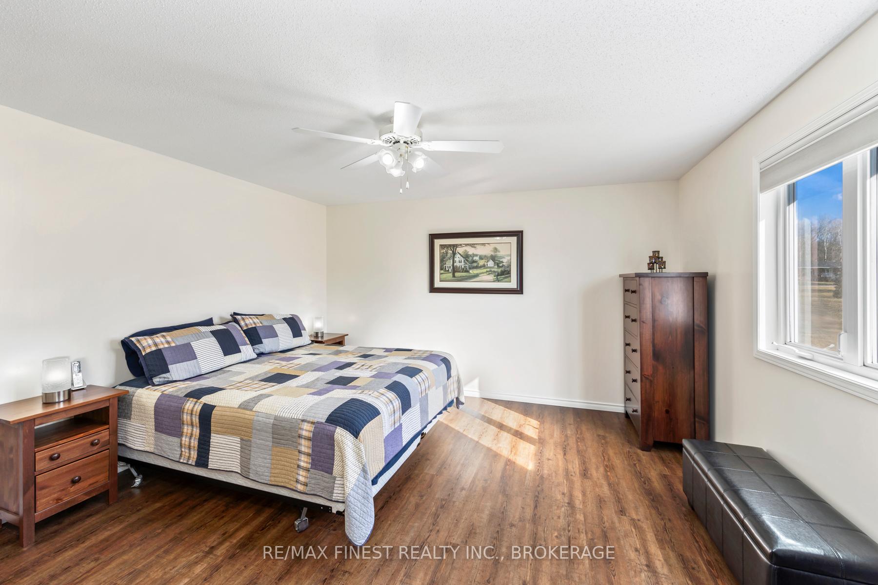 Photo 18 of 4360 Ashwood Drive, Frontenac, Frontenac South — HOMEH