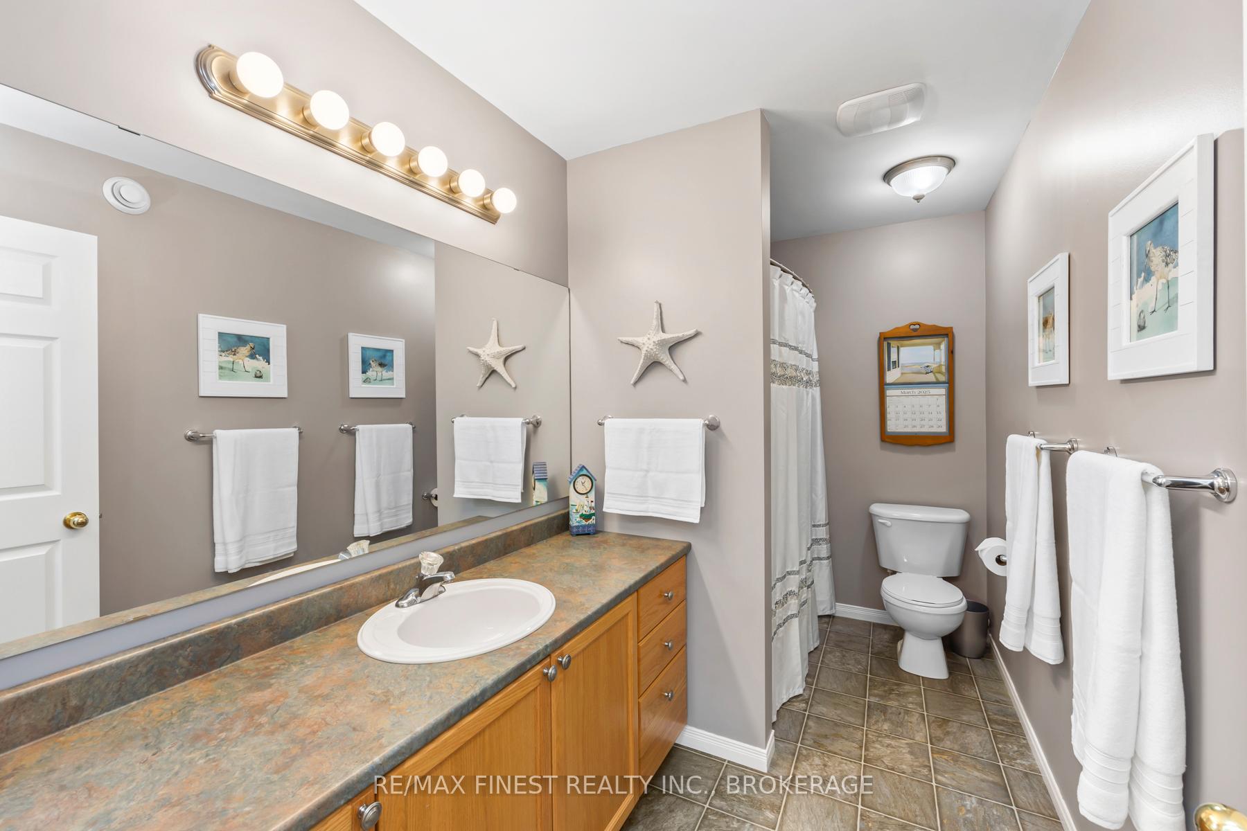 Photo 20 of 4360 Ashwood Drive, Frontenac, Frontenac South — HOMEH