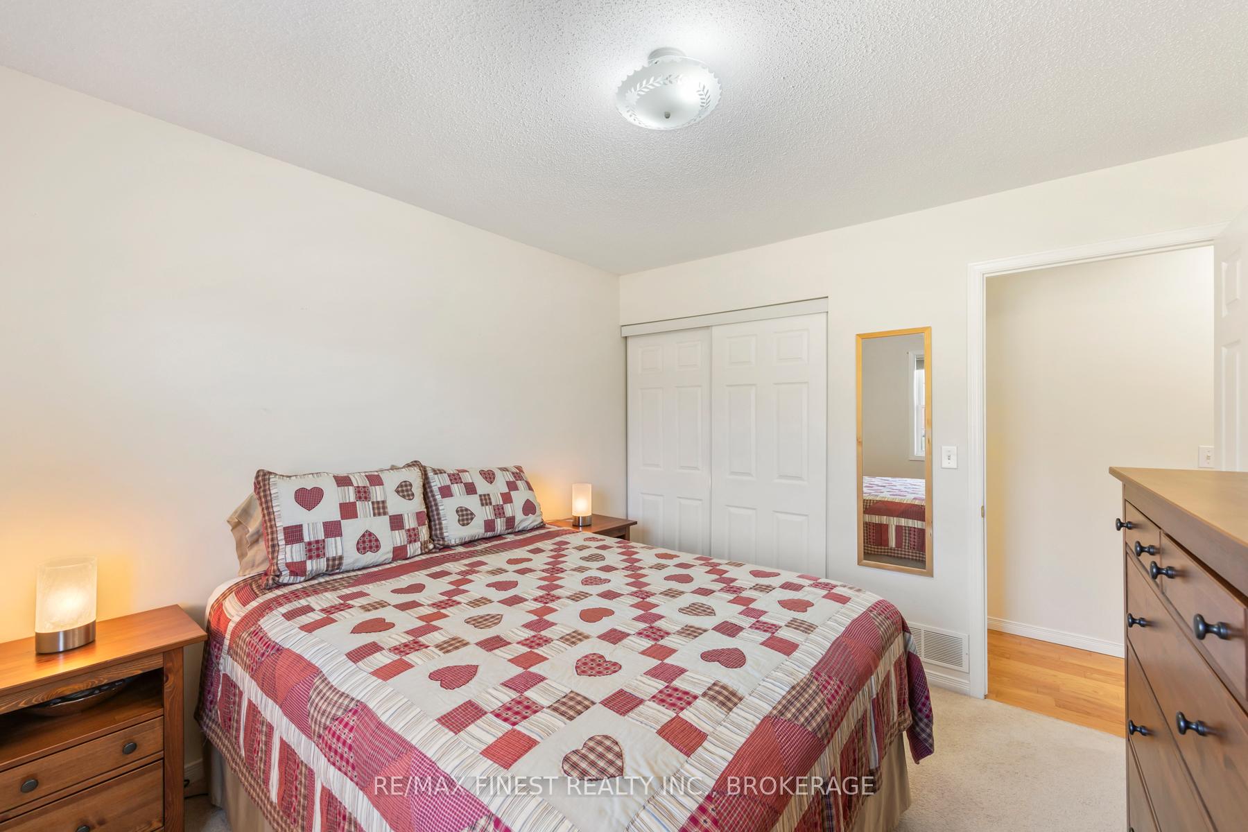 Photo 23 of 4360 Ashwood Drive, Frontenac, Frontenac South — HOMEH