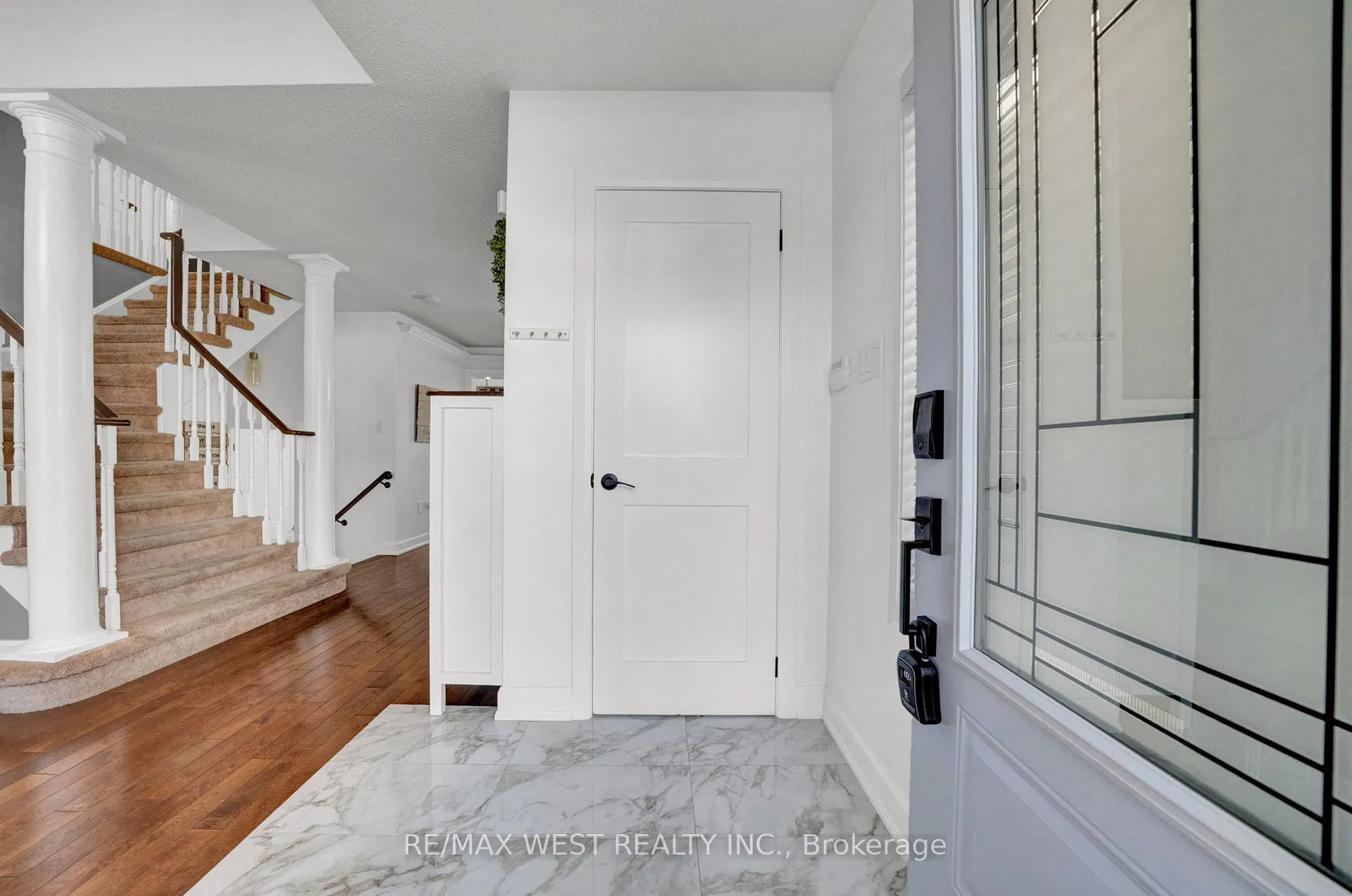 Photo 2 of 1436 Bridgeport Street, Oshawa, Taunton — HOMEH