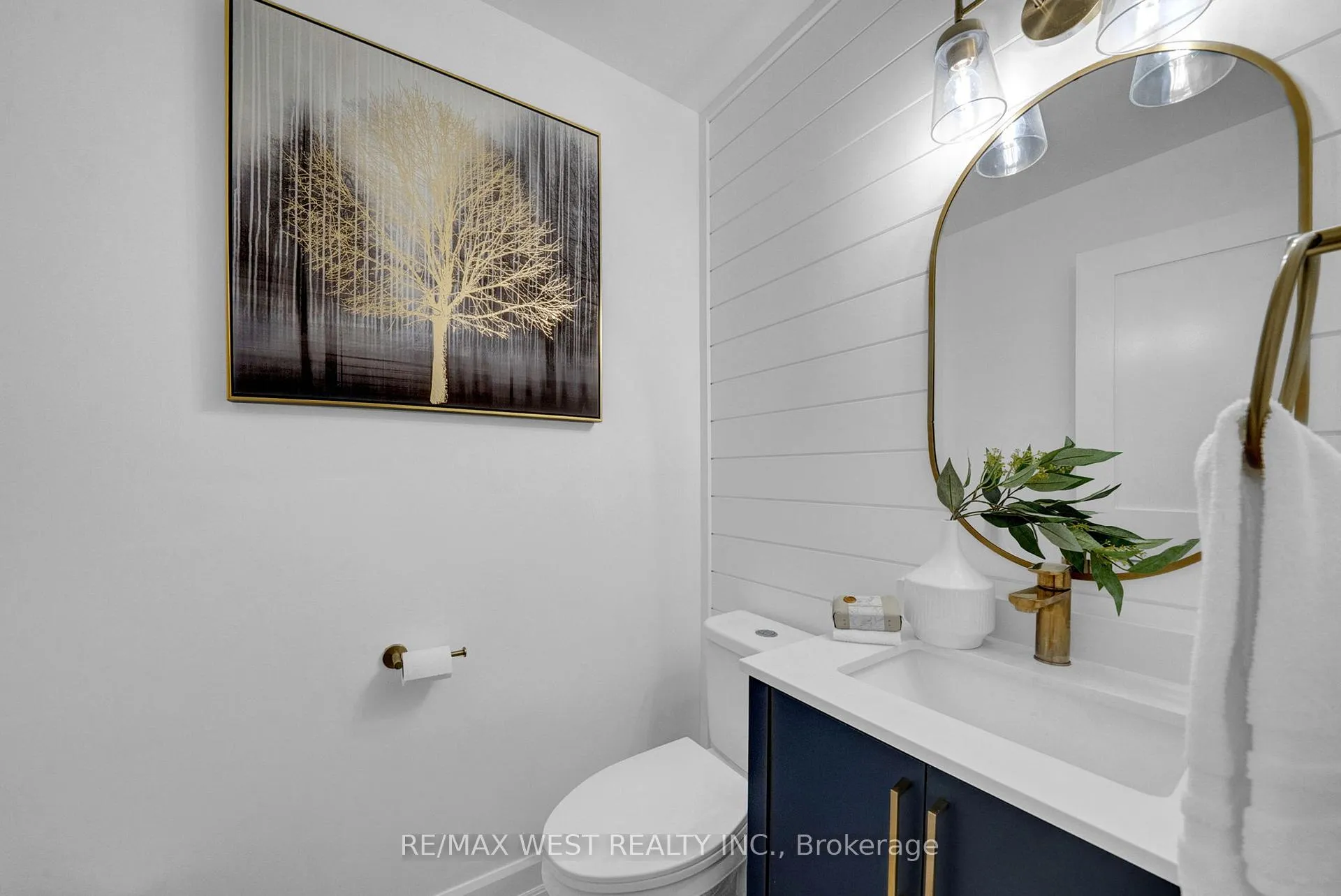 Photo 18 of 1436 Bridgeport Street, Oshawa, Taunton — HOMEH