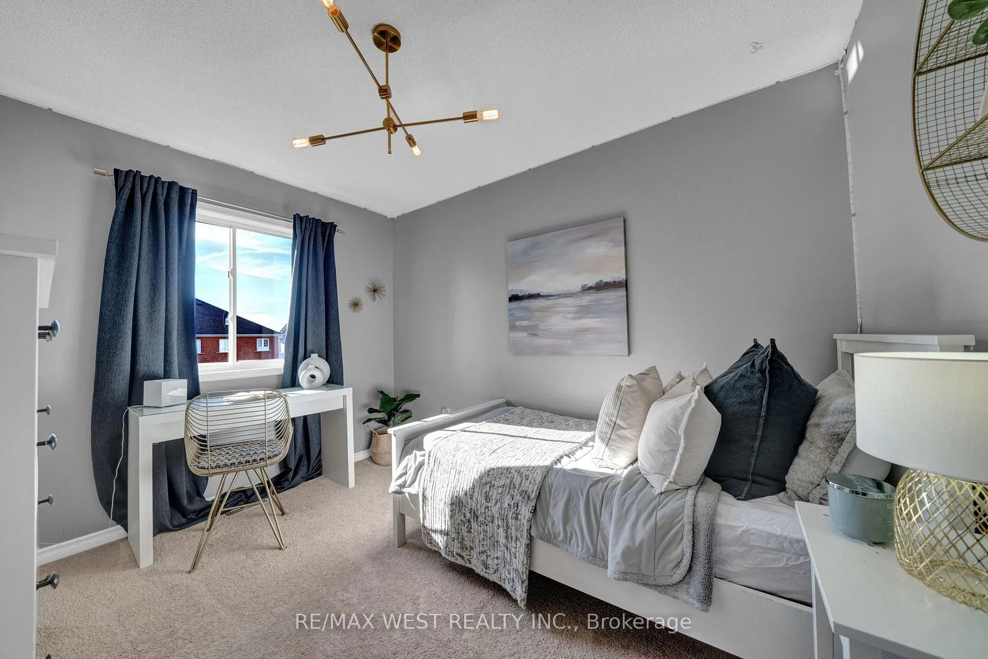 Photo 22 of 1436 Bridgeport Street, Oshawa, Taunton — HOMEH