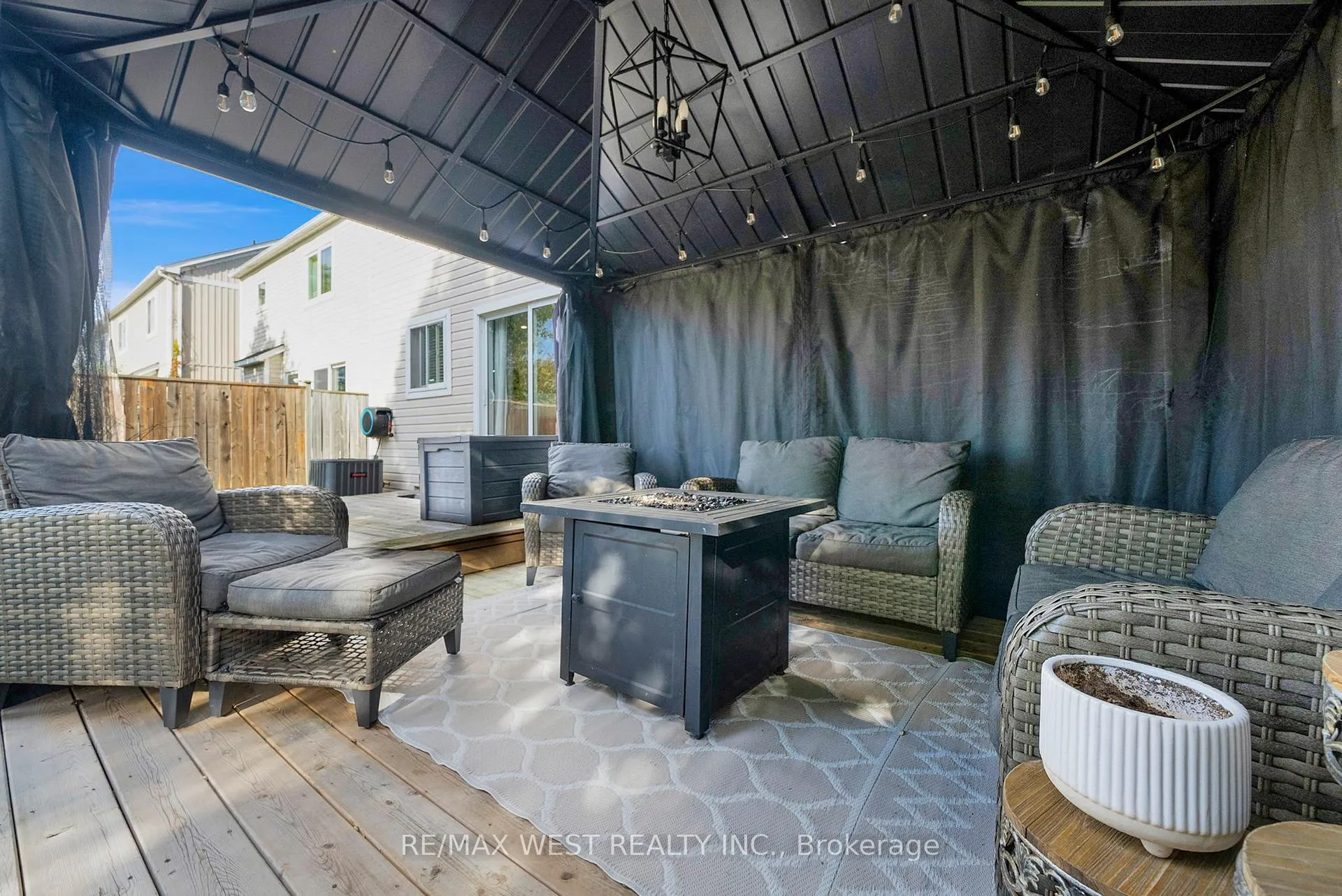 Photo 43 of 1436 Bridgeport Street, Oshawa, Taunton — HOMEH
