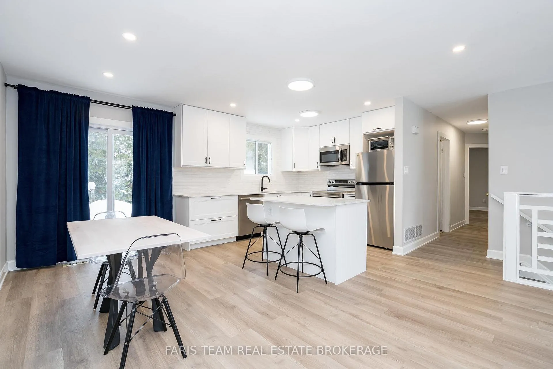 Photo 10 of 214 Huronia Road, Barrie, Painswick North — HOMEH