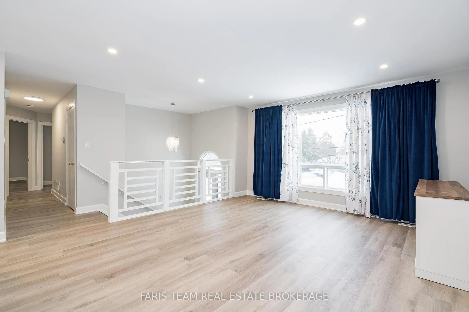 Photo 13 of 214 Huronia Road, Barrie, Painswick North — HOMEH
