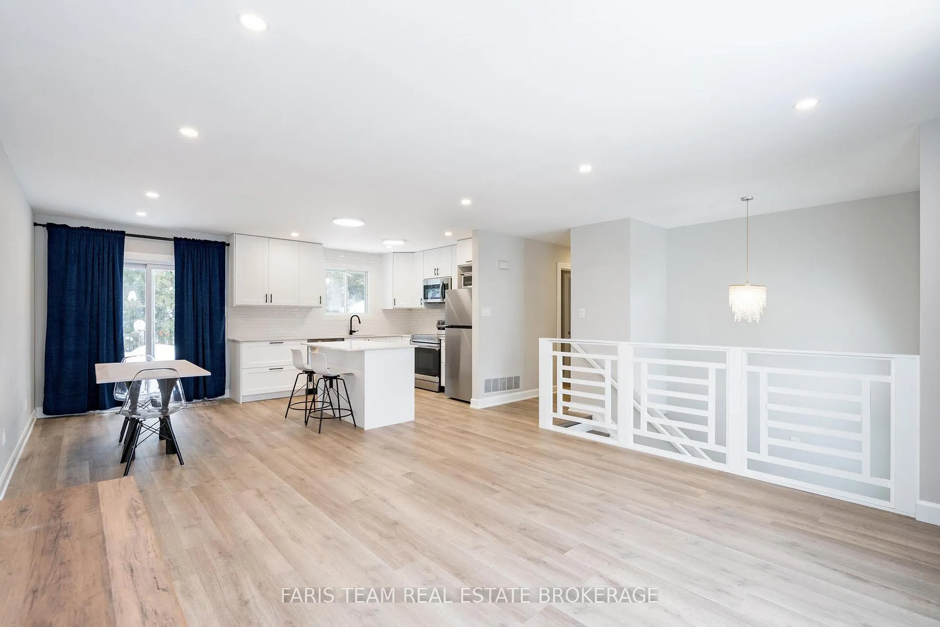 Photo 14 of 214 Huronia Road, Barrie, Painswick North — HOMEH