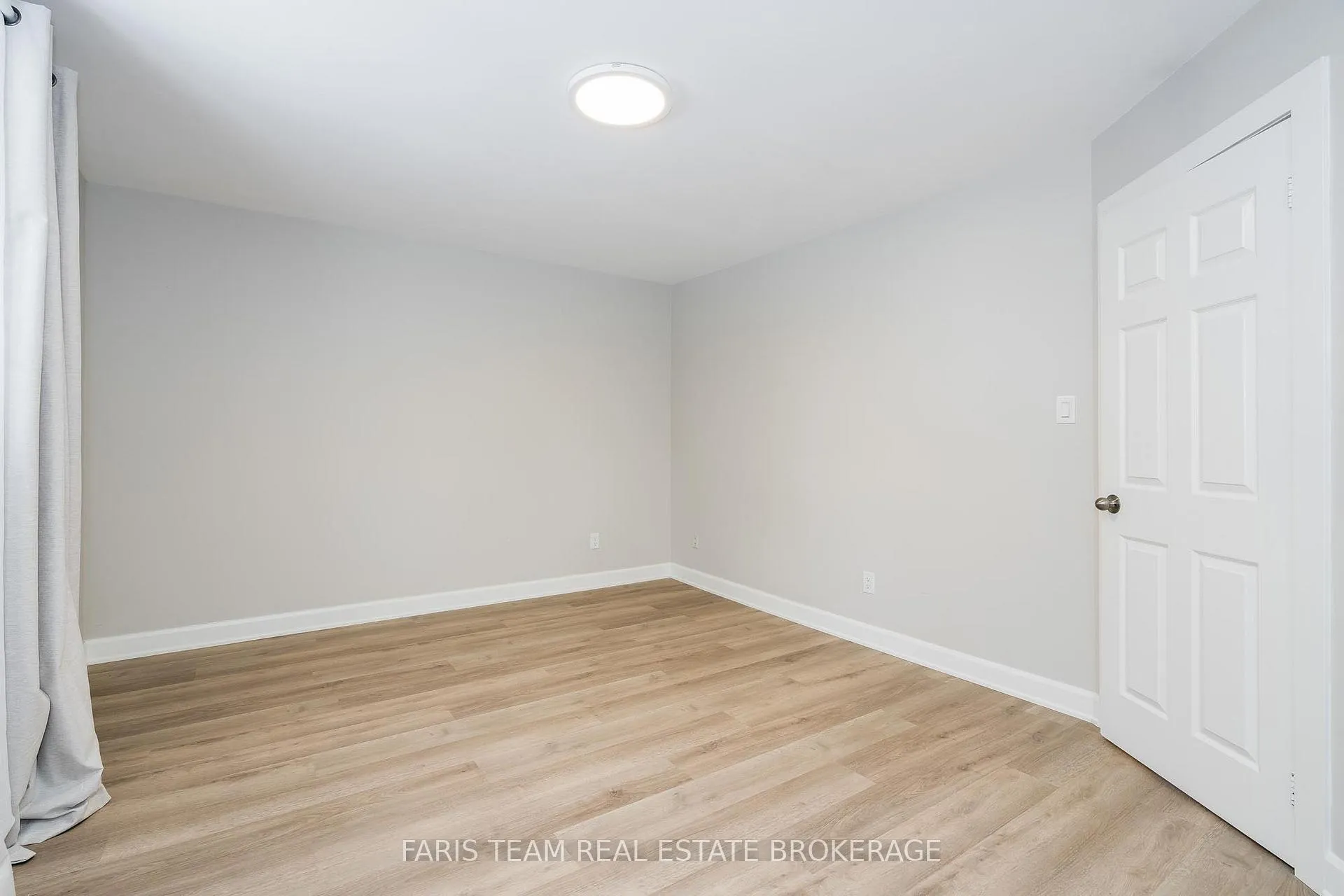 Photo 16 of 214 Huronia Road, Barrie, Painswick North — HOMEH