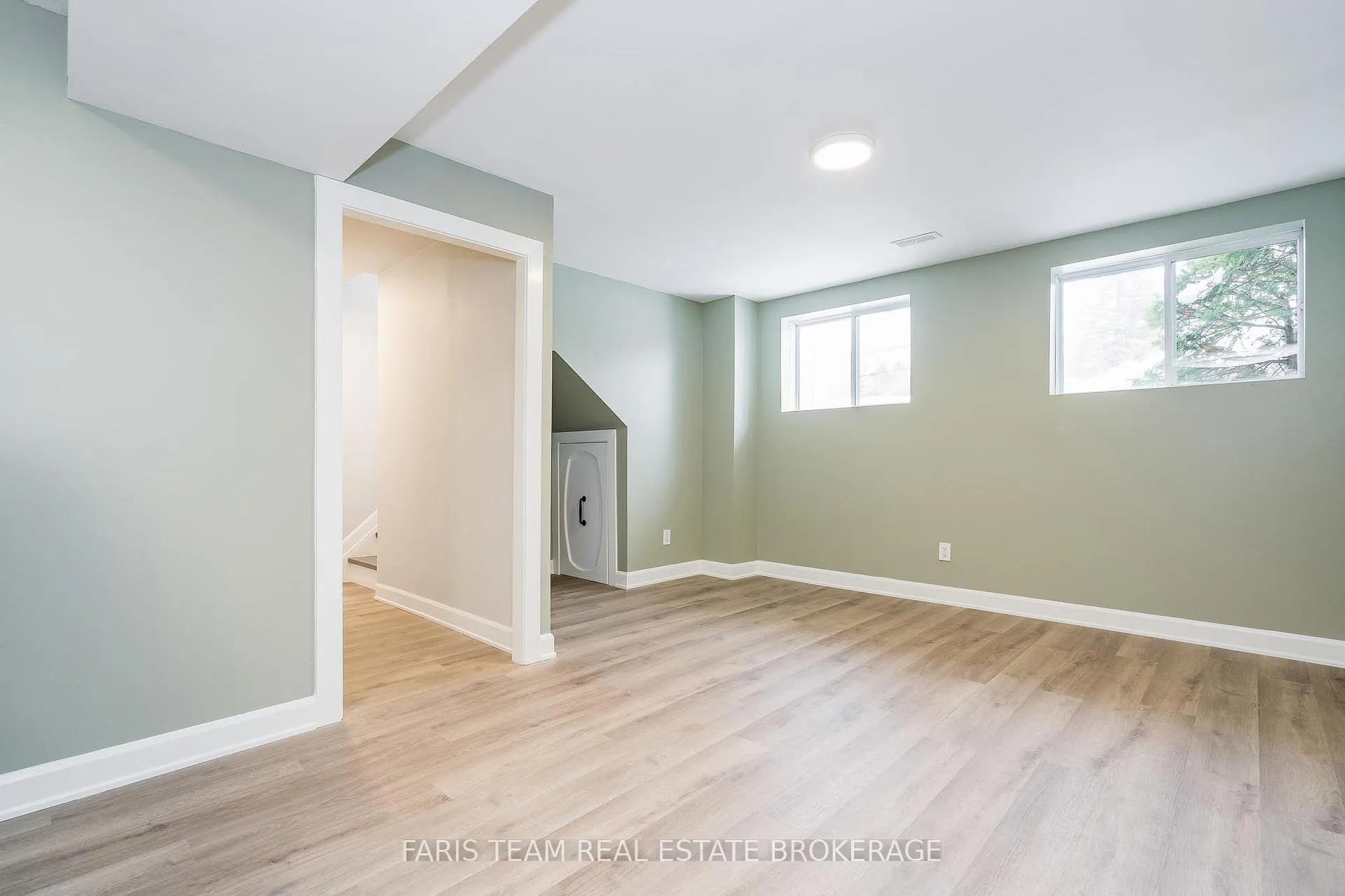Photo 26 of 214 Huronia Road, Barrie, Painswick North — HOMEH