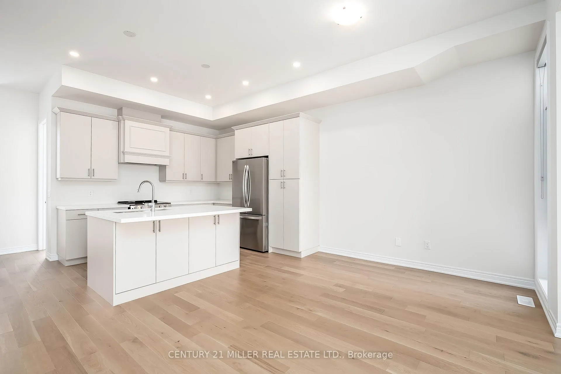 Photo 6 of Unit Unit 1, 3193 Sixth Line, Oakville, Glenorchy — HOMEH