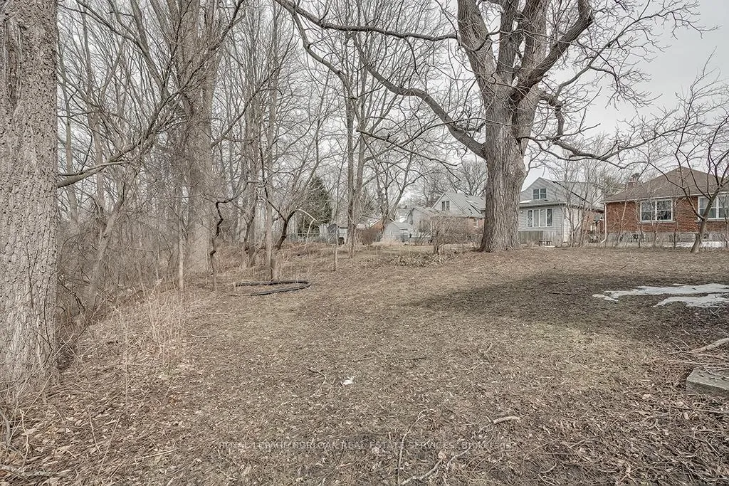 Photo 32 of 50 Sanders Boulevard, Hamilton, Ainslie Wood — HOMEH