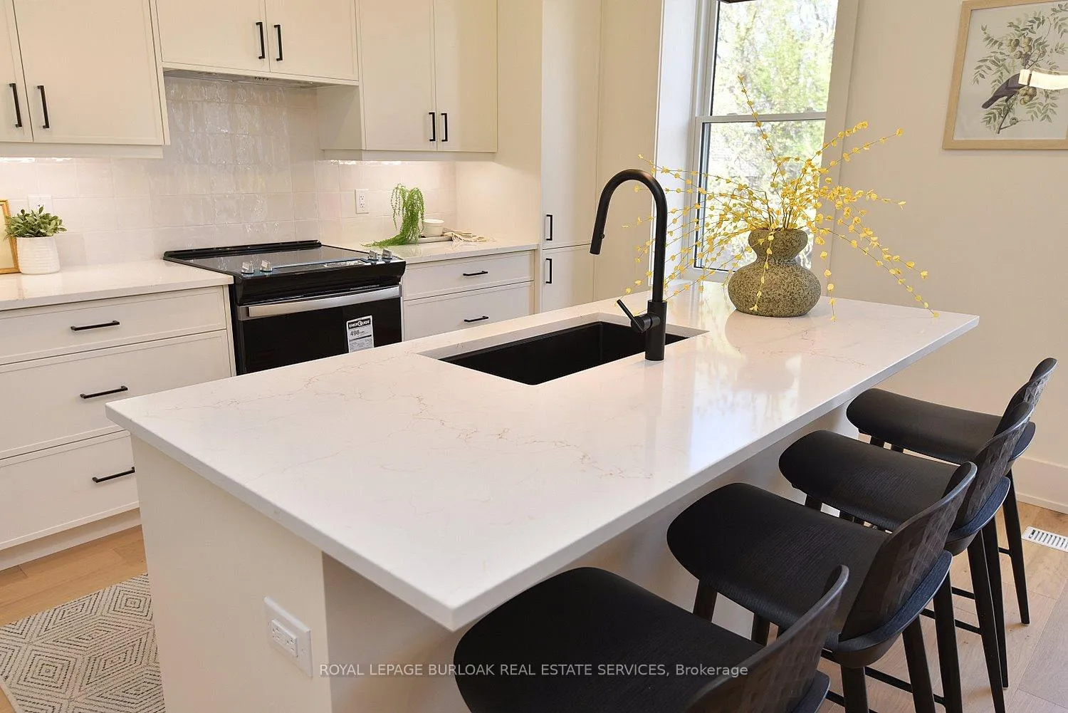 Photo 13 of Unit 201, 284 Wilson Street E, Hamilton, Ancaster — HOMEH