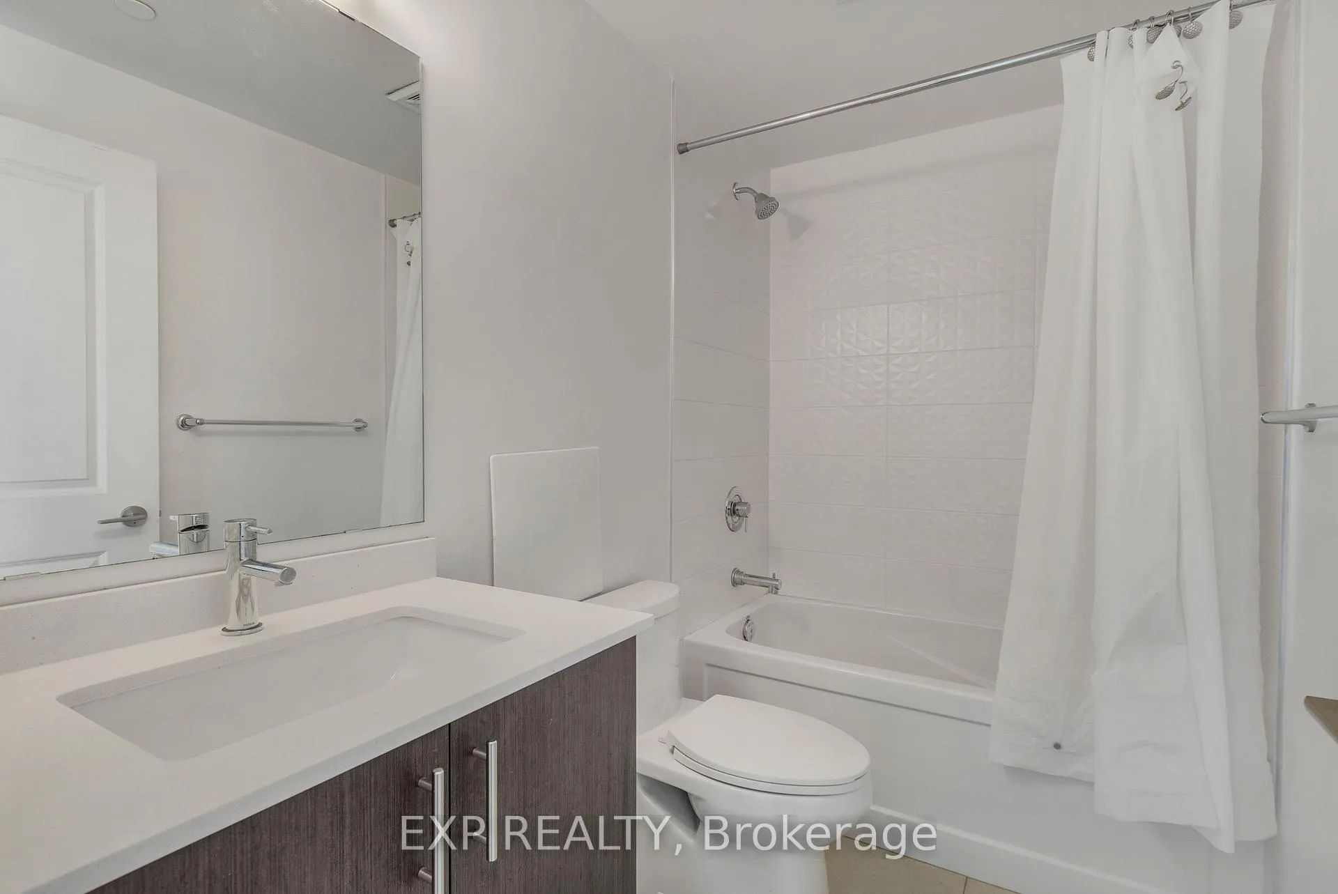Photo 6 of Unit 112, 1050 Main Street E, Milton, Dempsey — HOMEH