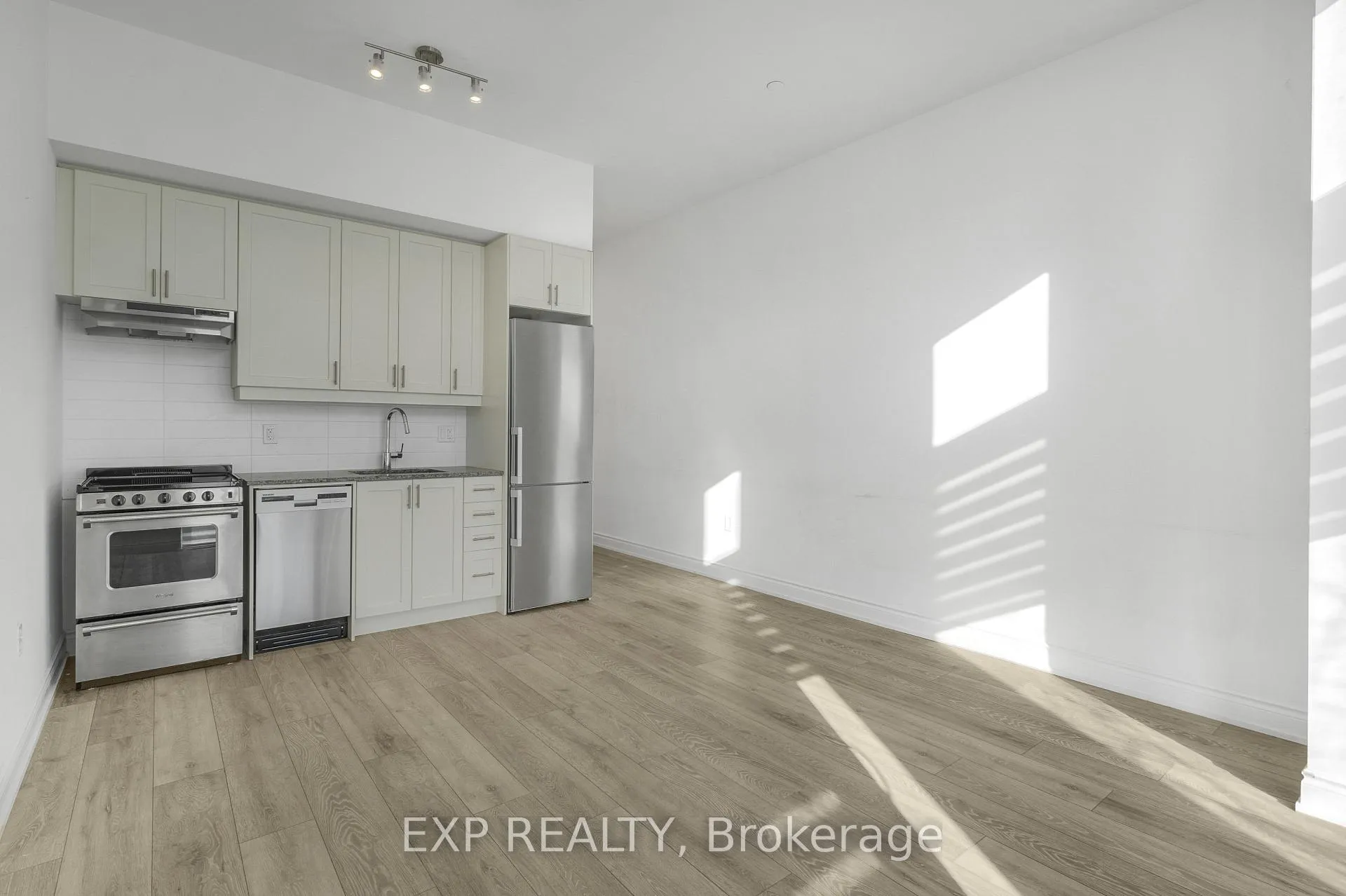 Photo 10 of Unit 112, 1050 Main Street E, Milton, Dempsey — HOMEH