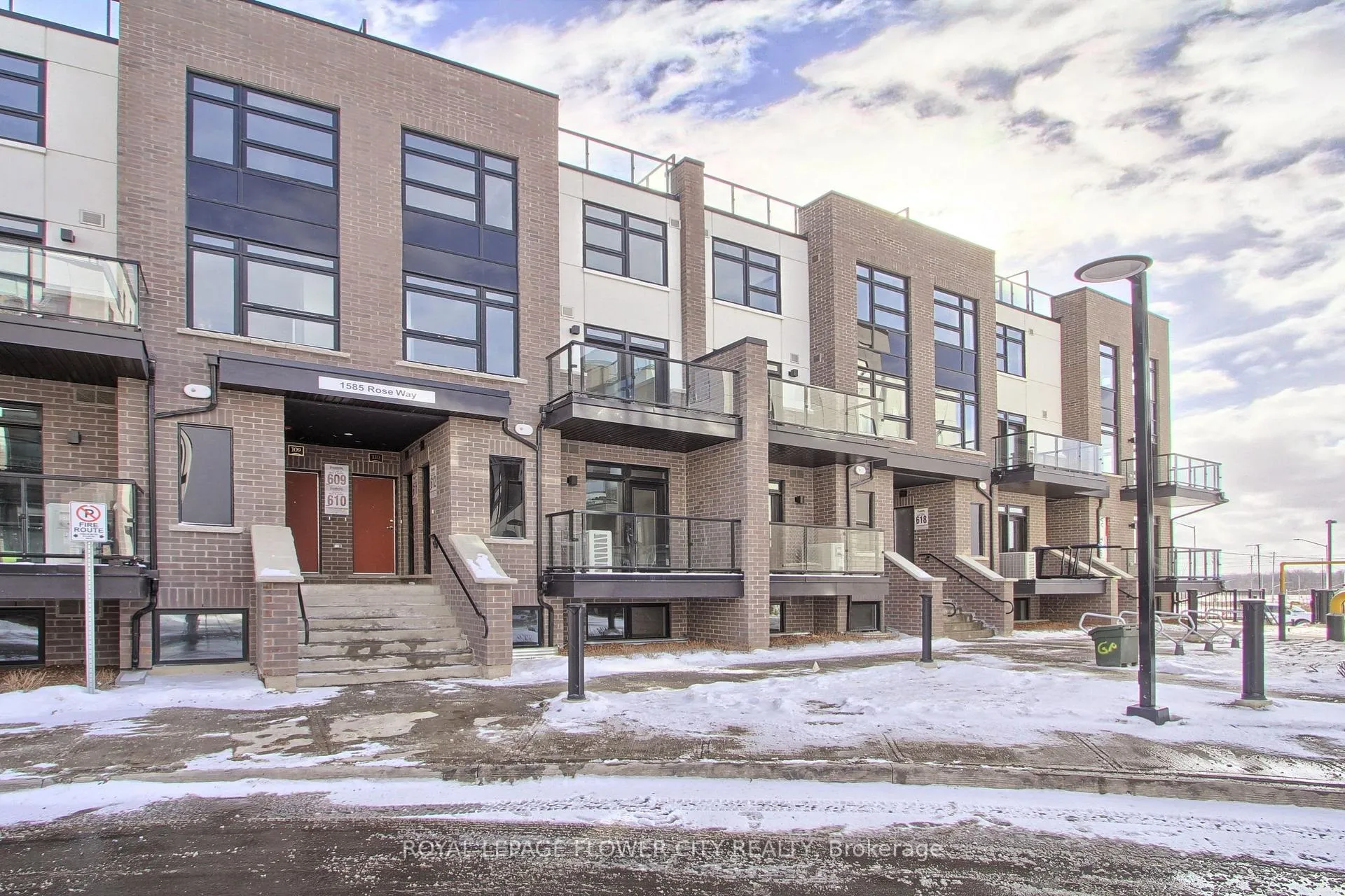 Photo 4 of Unit 112, 1589 Rose Way, Milton, Cobban — HOMEH