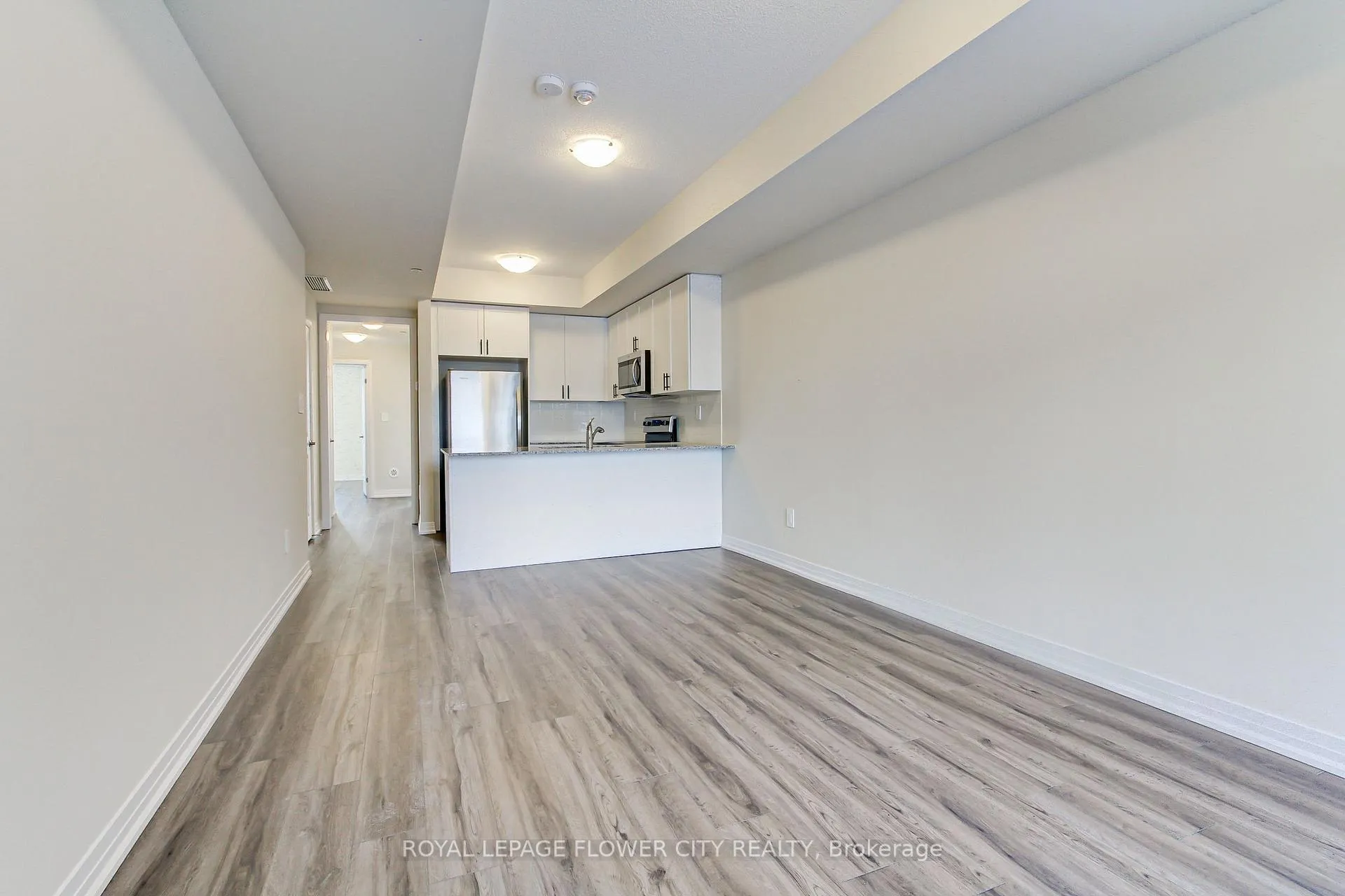 Photo 10 of Unit 112, 1589 Rose Way, Milton, Cobban — HOMEH