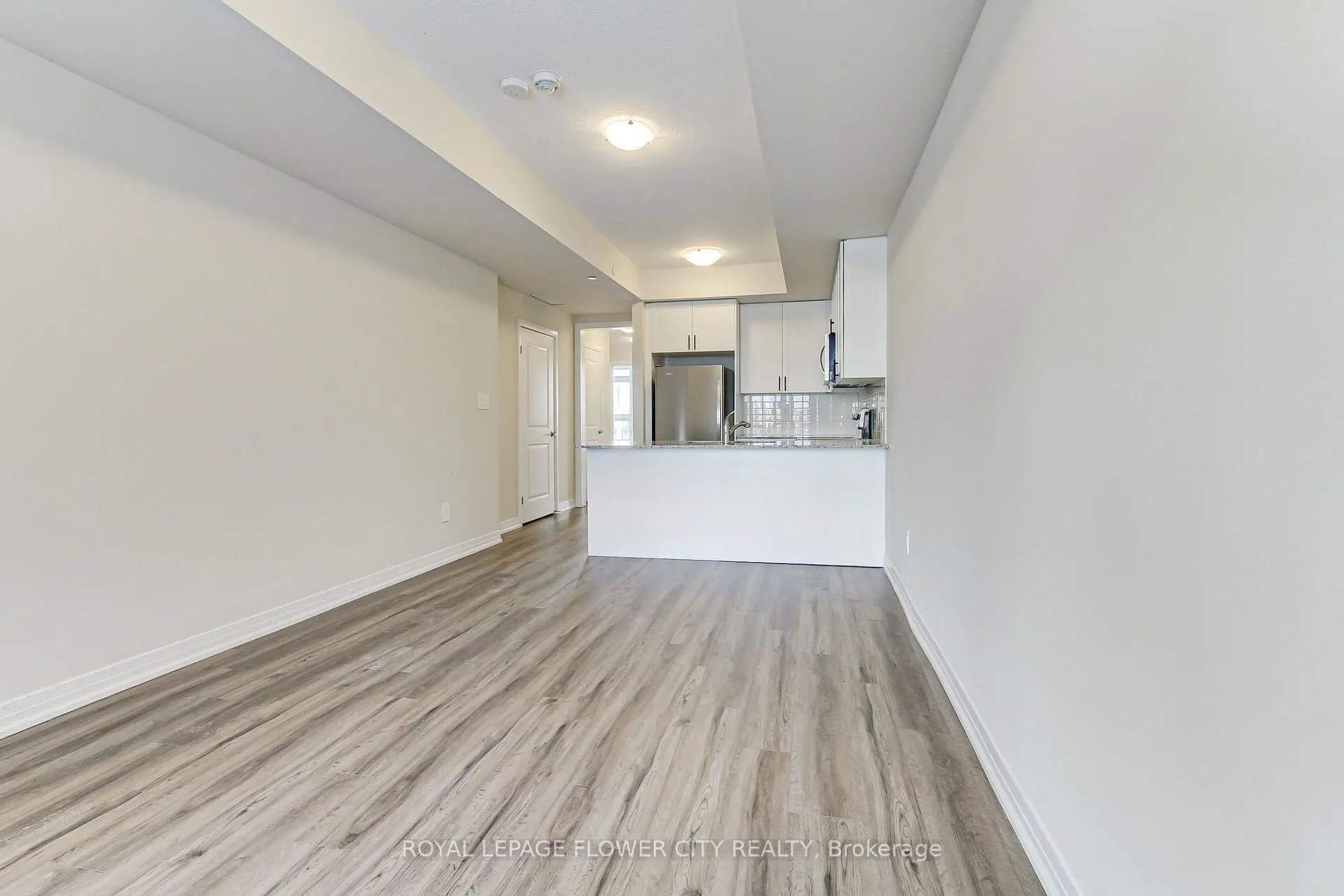 Photo 11 of Unit 112, 1589 Rose Way, Milton, Cobban — HOMEH