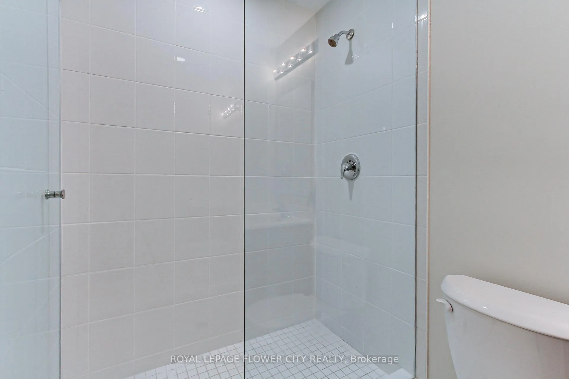 Photo 21 of Unit 112, 1589 Rose Way, Milton, Cobban — HOMEH