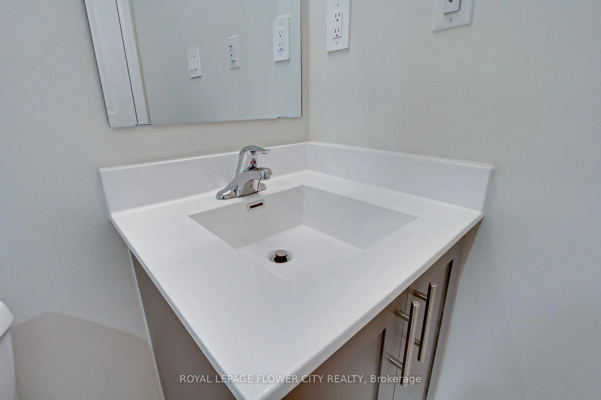 Photo 22 of Unit 112, 1589 Rose Way, Milton, Cobban — HOMEH