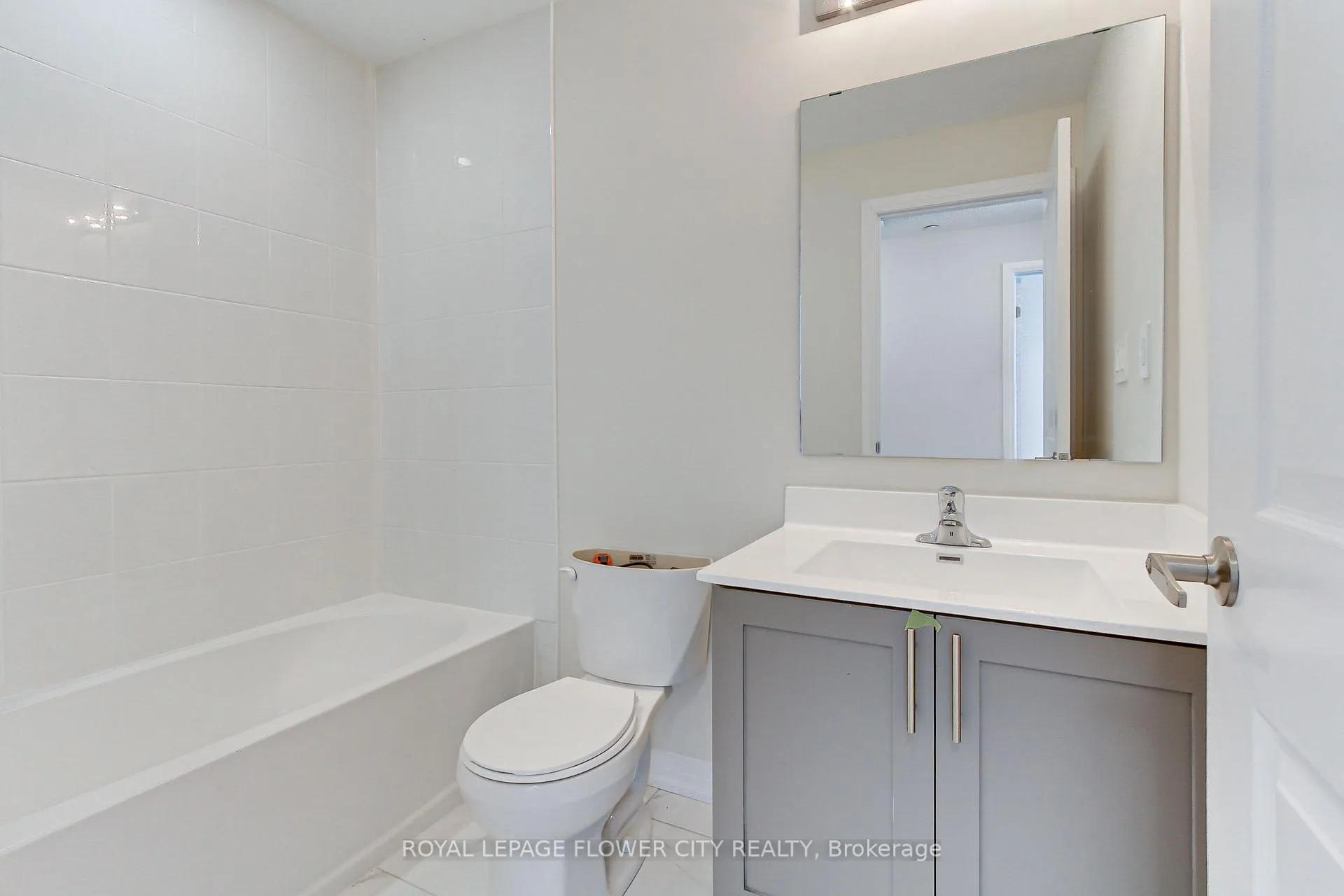 Photo 25 of Unit 112, 1589 Rose Way, Milton, Cobban — HOMEH