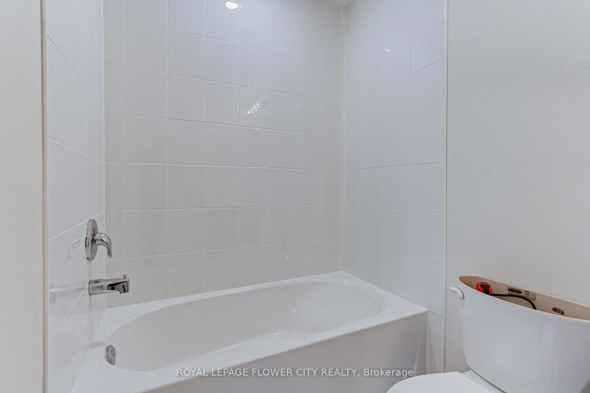 Photo 26 of Unit 112, 1589 Rose Way, Milton, Cobban — HOMEH