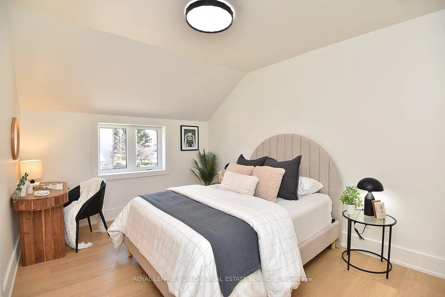 Photo 17 of Unit 202, 284 Wilson Street E, Hamilton, Ancaster — HOMEH