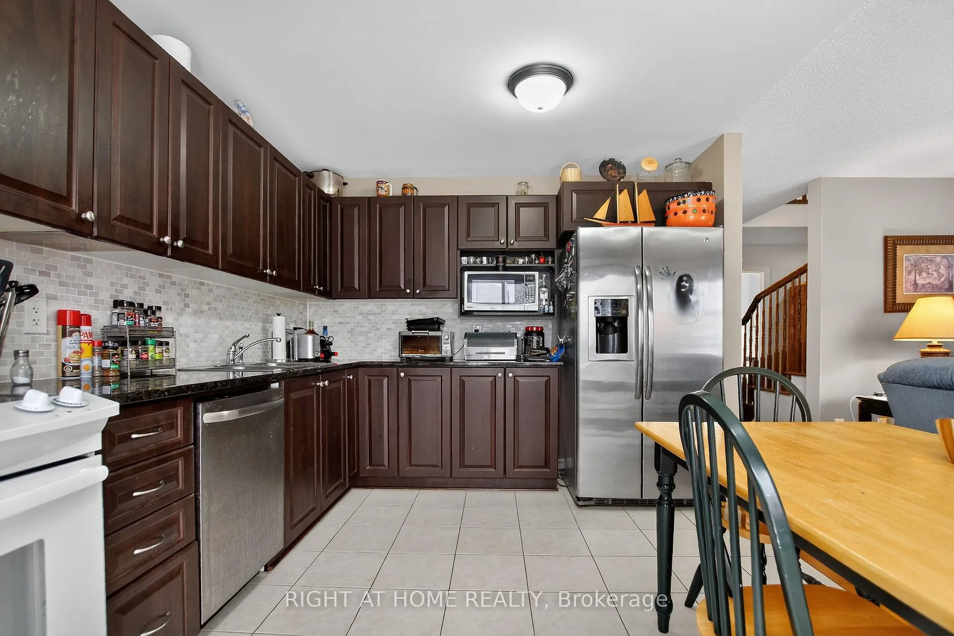 Photo 12 of 307 Ventanna Way, Ottawa, Barrhaven - Strandherd — HOMEH