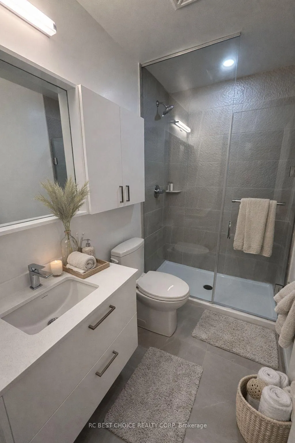 Photo 7 of Unit A2602, 30 Upper Mall Way, Vaughan, Brownridge — HOMEH