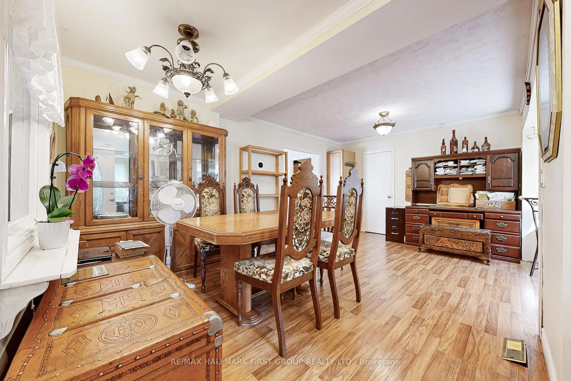 Photo 8 of 1433 Finch Avenue, Pickering, Liverpool — HOMEH