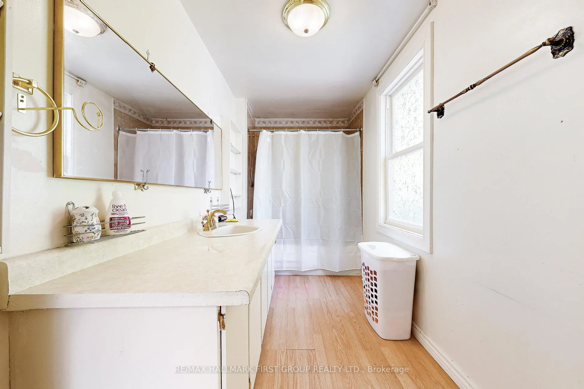 Photo 17 of 1433 Finch Avenue, Pickering, Liverpool — HOMEH