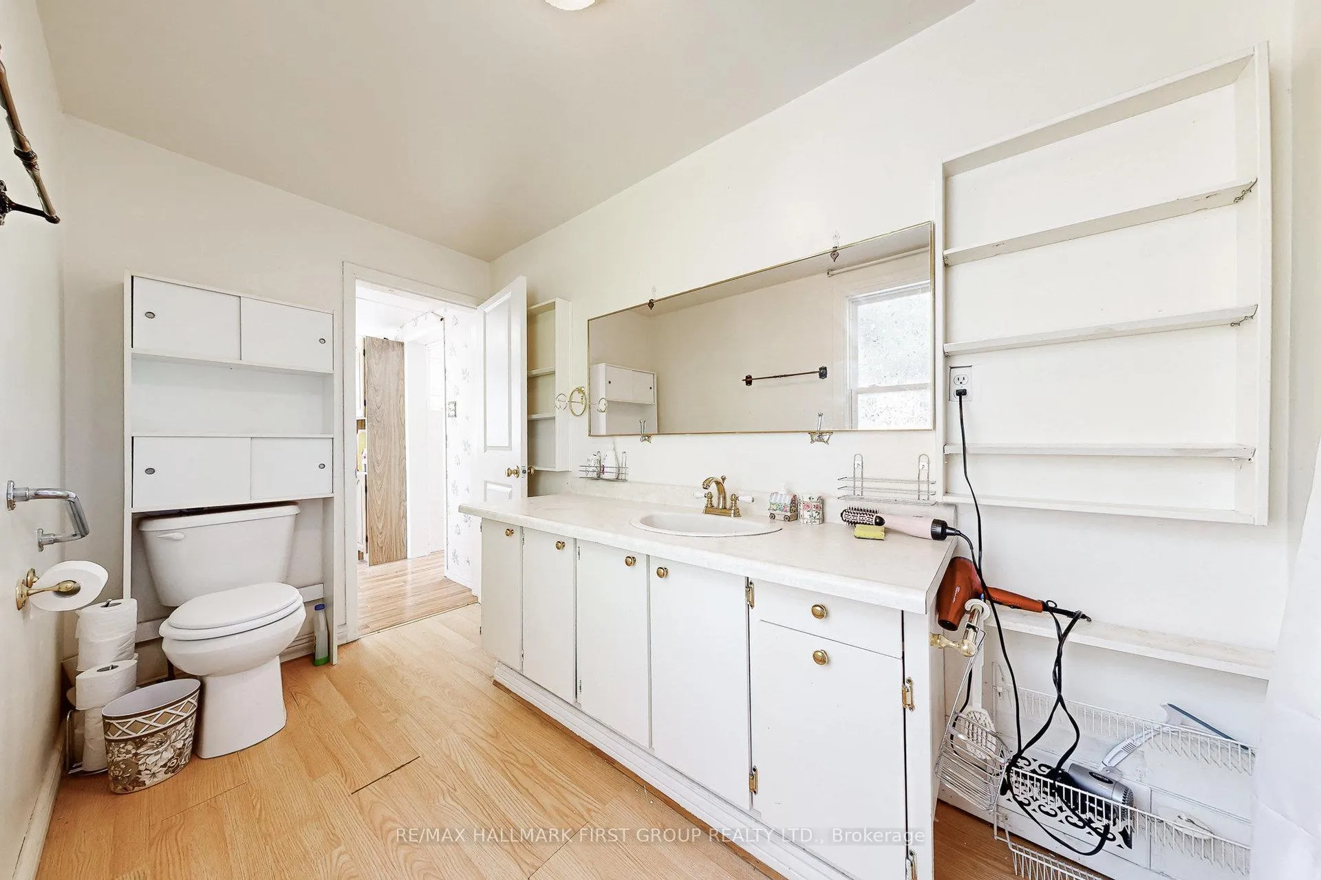 Photo 18 of 1433 Finch Avenue, Pickering, Liverpool — HOMEH