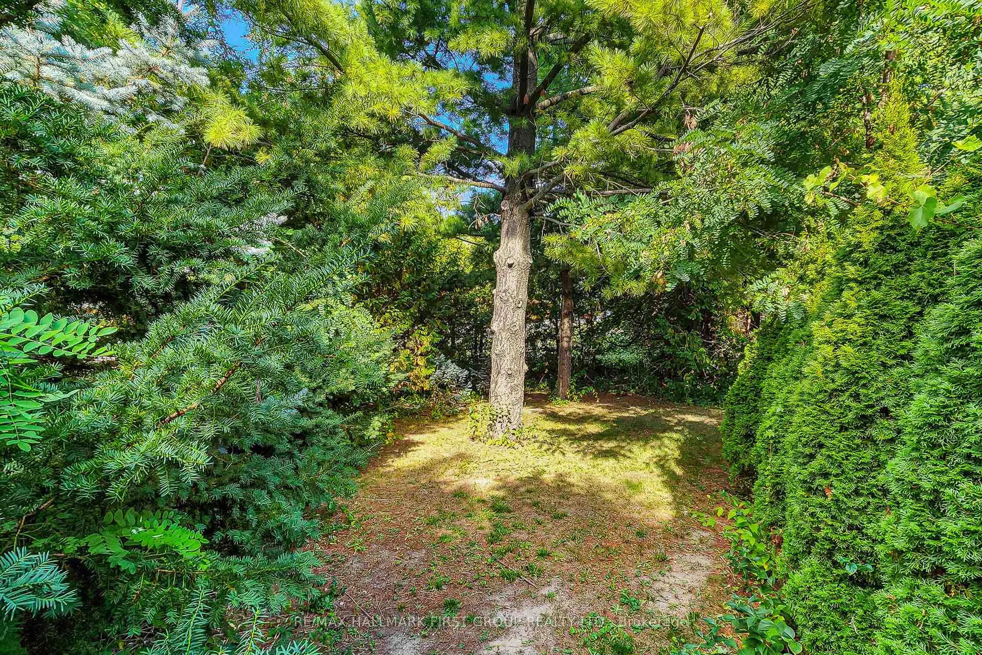 Photo 38 of 1433 Finch Avenue, Pickering, Liverpool — HOMEH