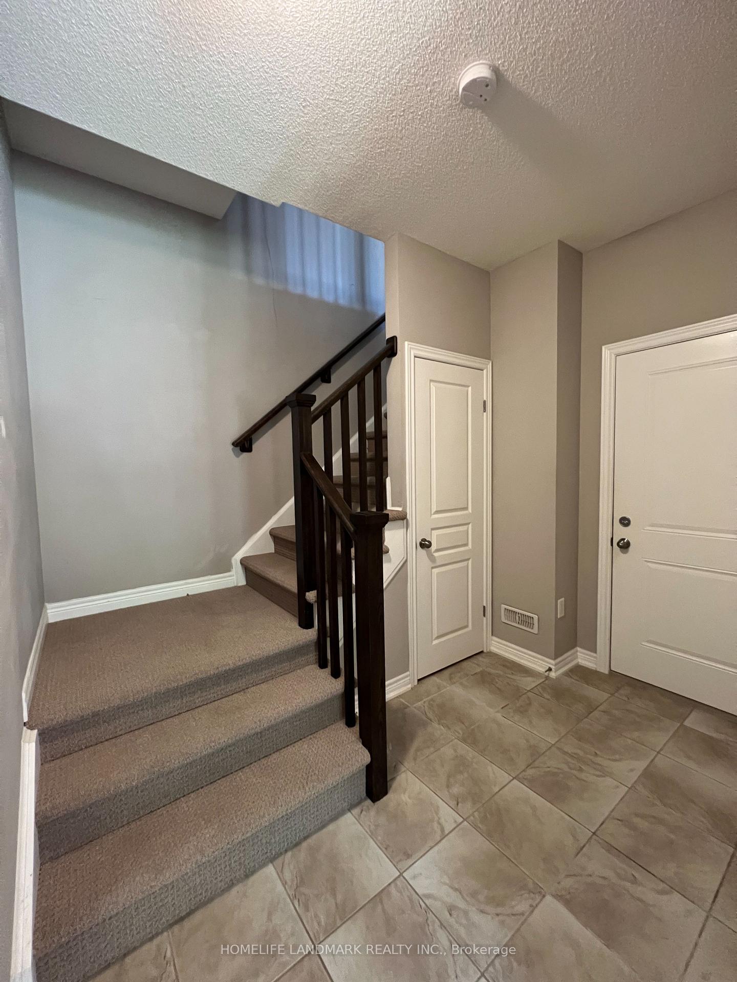 Photo 4 of 4133 Galileo Common, Burlington, Shoreacres — HOMEH