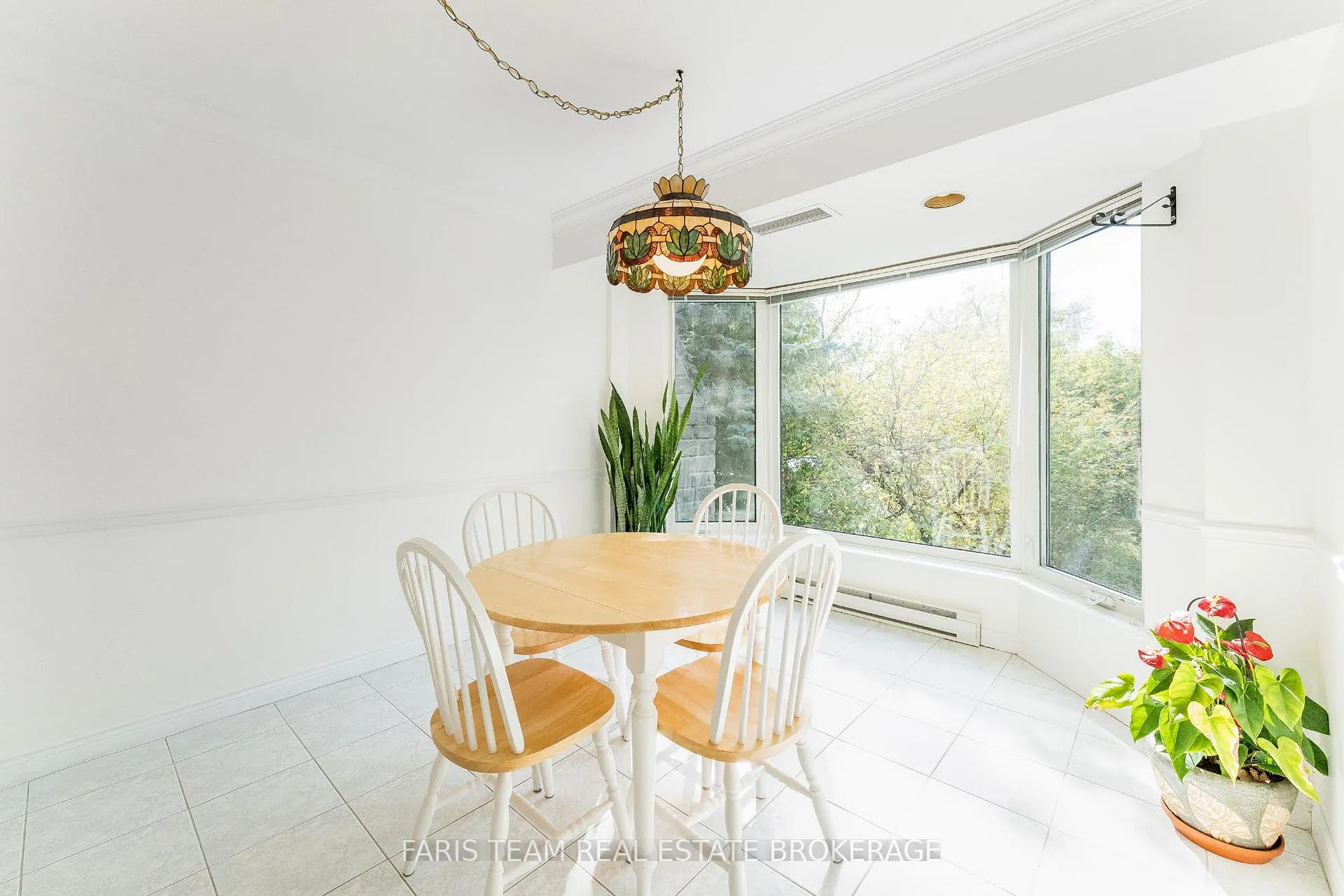 Photo 15 of Unit 307, 85 Wellington Street W, Aurora, Aurora Village — HOMEH